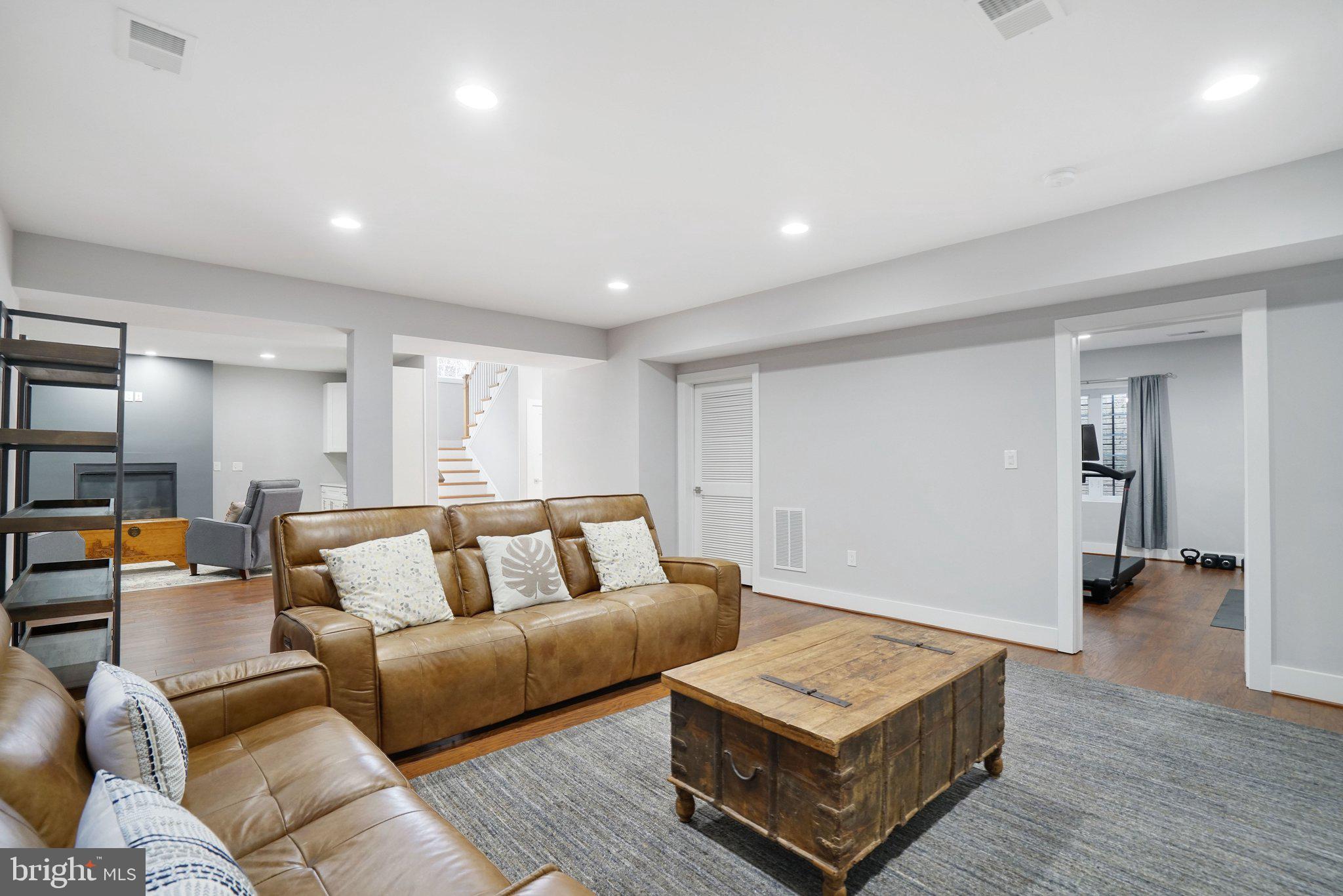 SEMINARY HILL - Residential