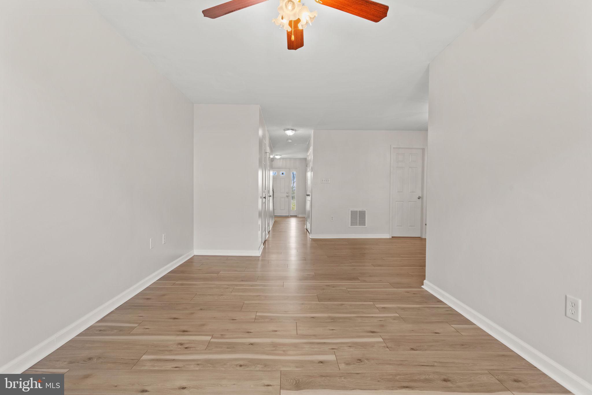 TOWNES OF RIDGEWAY - Residential