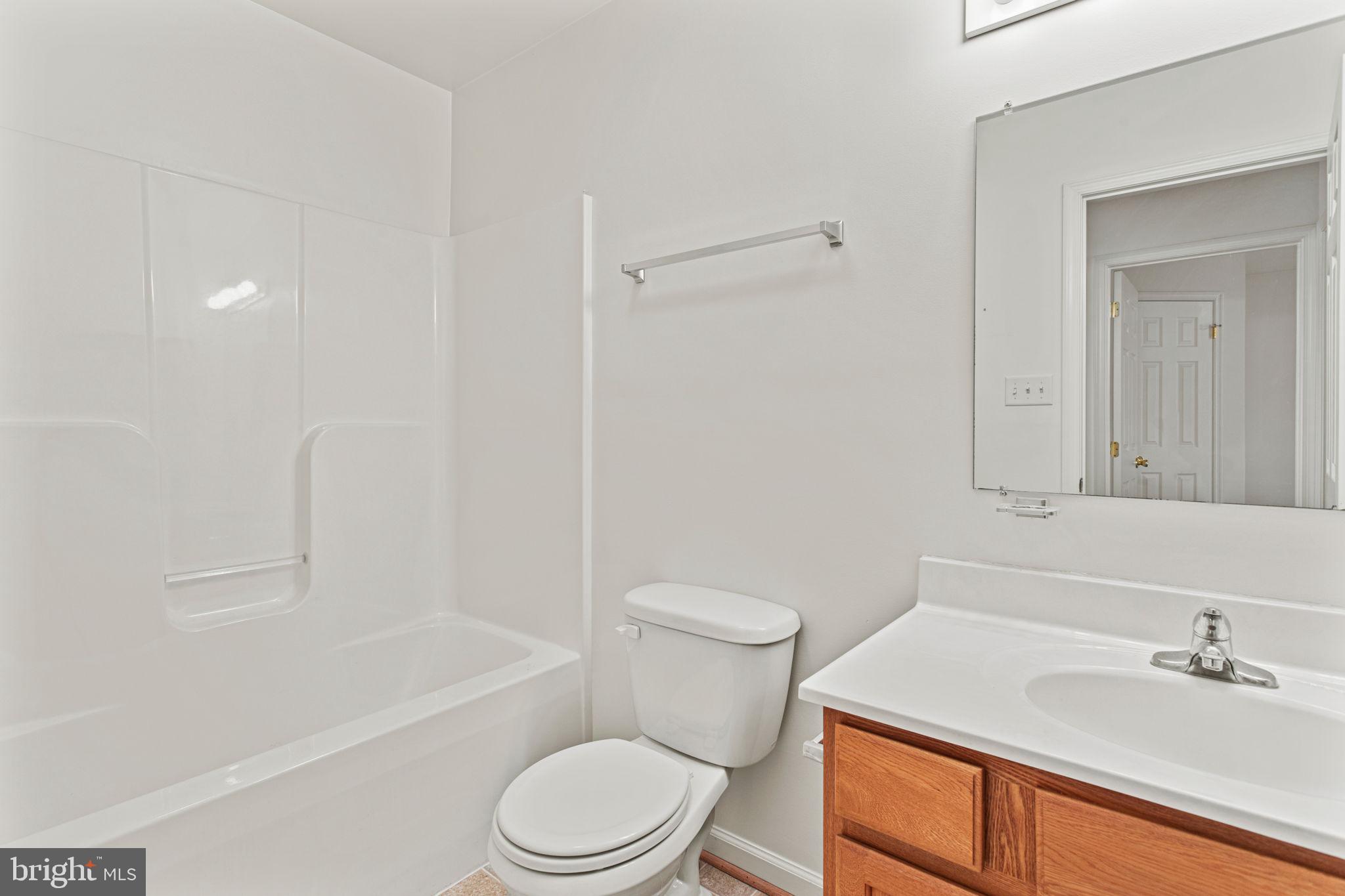 TOWNES OF RIDGEWAY - Residential