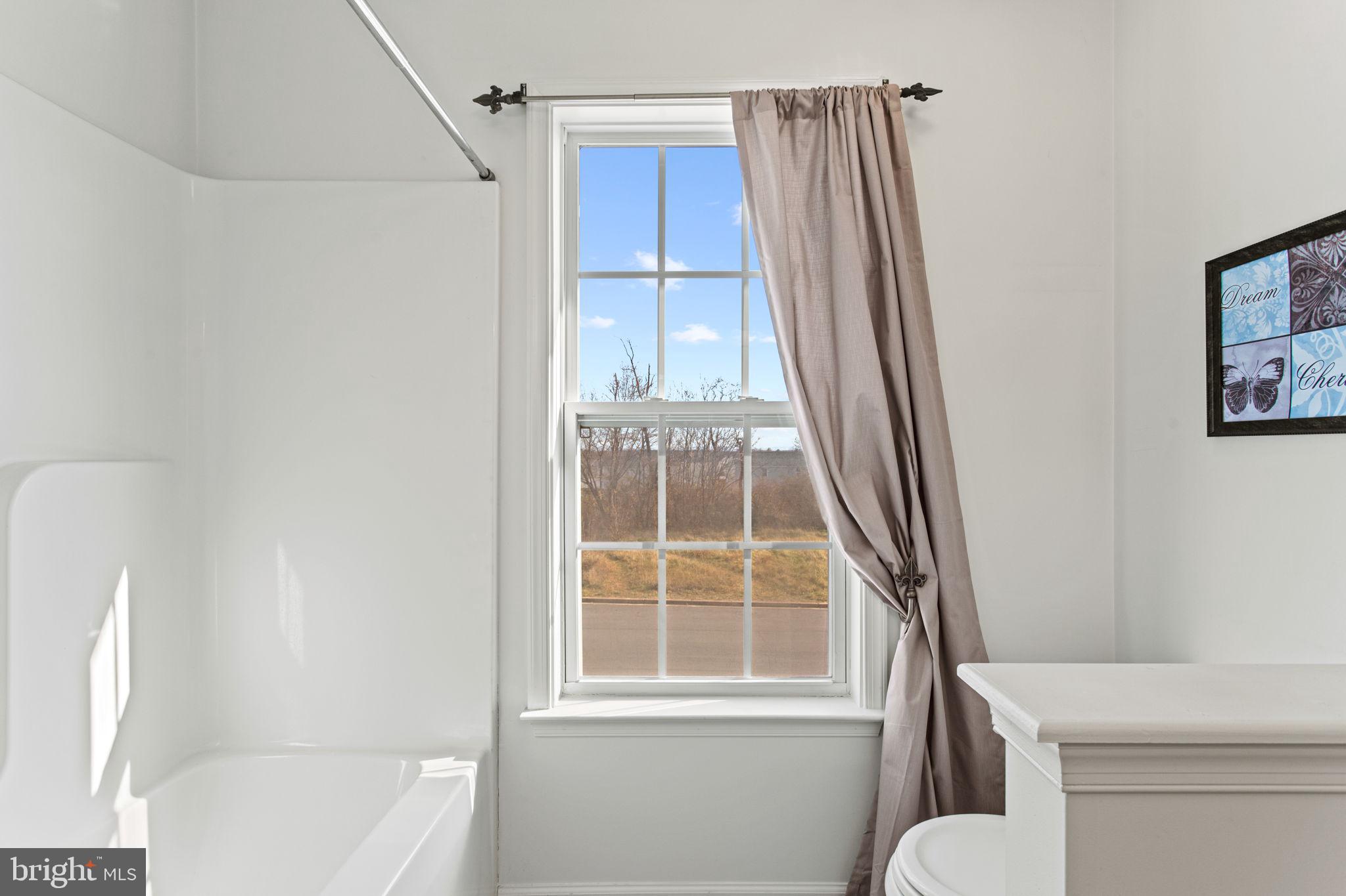 TOWNES OF RIDGEWAY - Residential