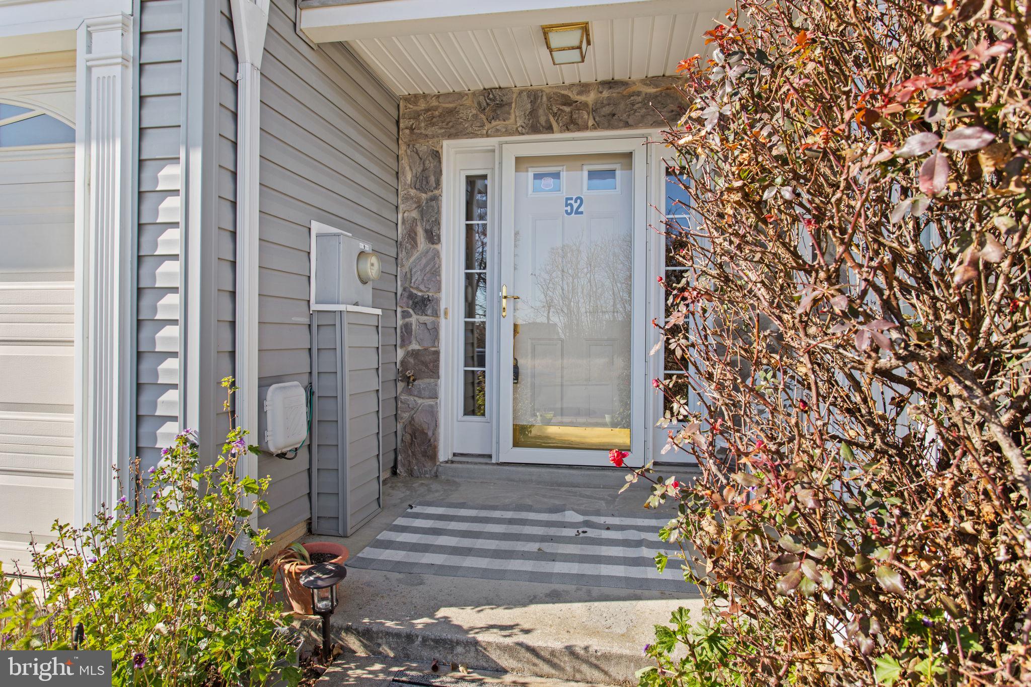 TOWNES OF RIDGEWAY - Residential