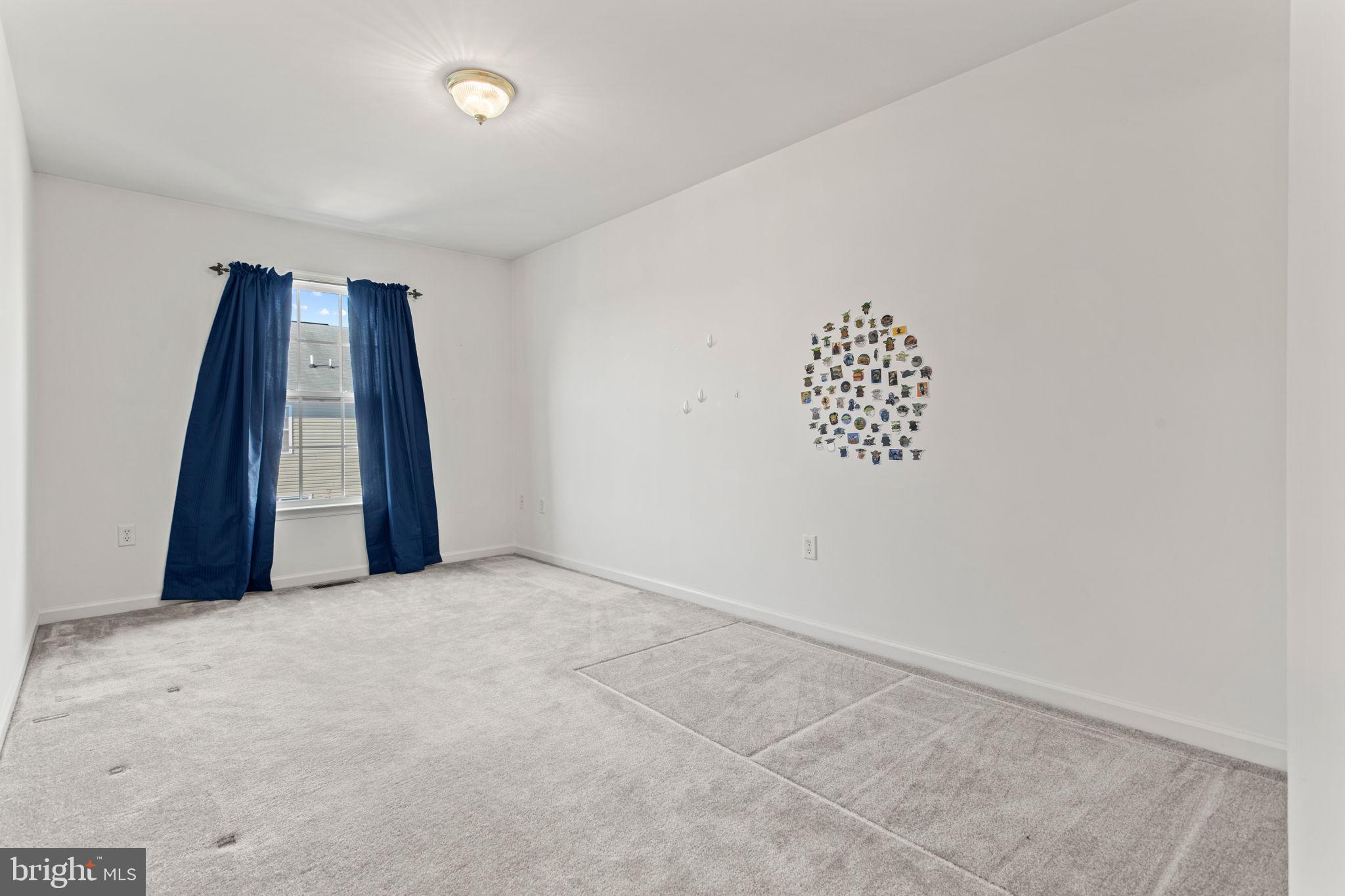 TOWNES OF RIDGEWAY - Residential