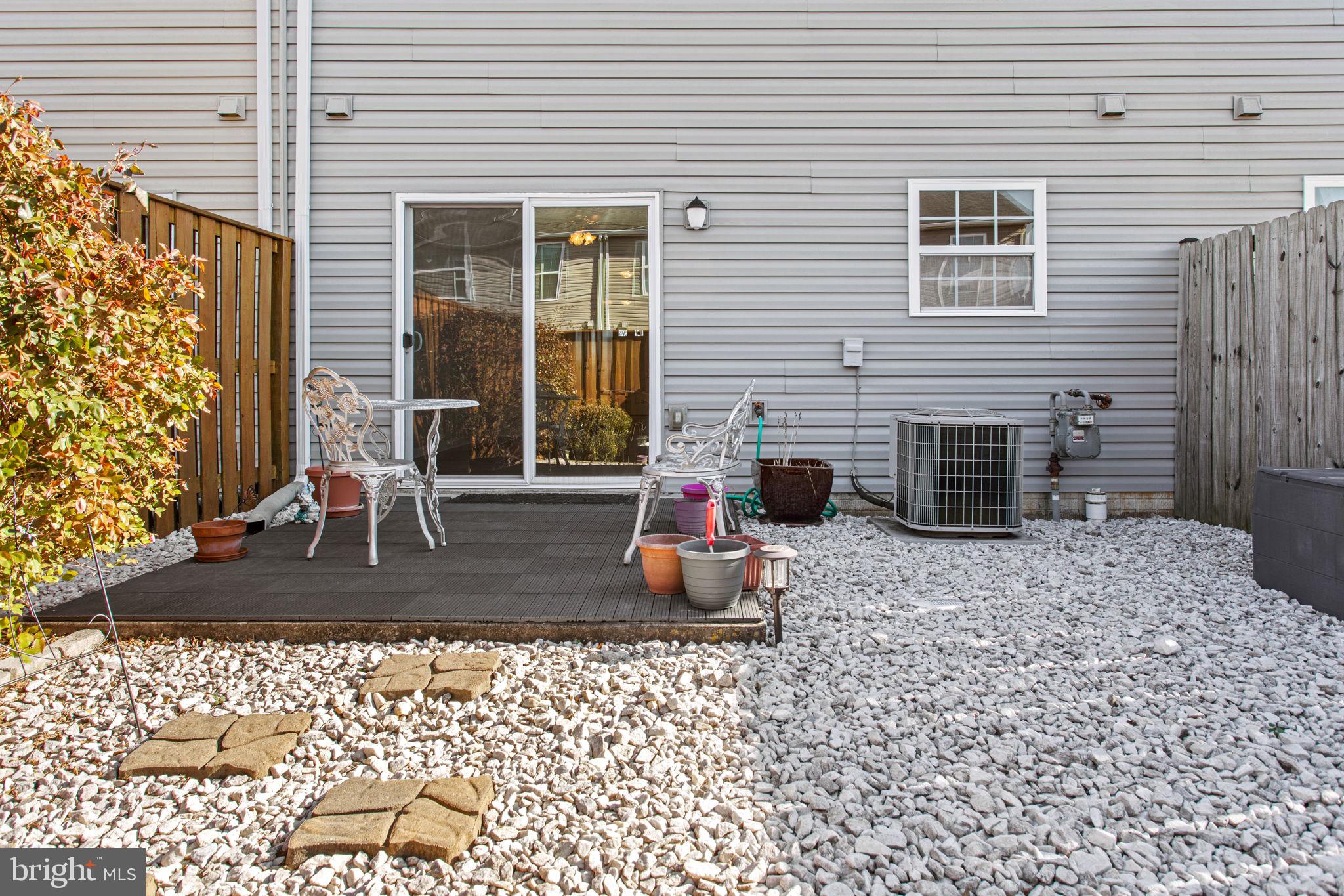 TOWNES OF RIDGEWAY - Residential