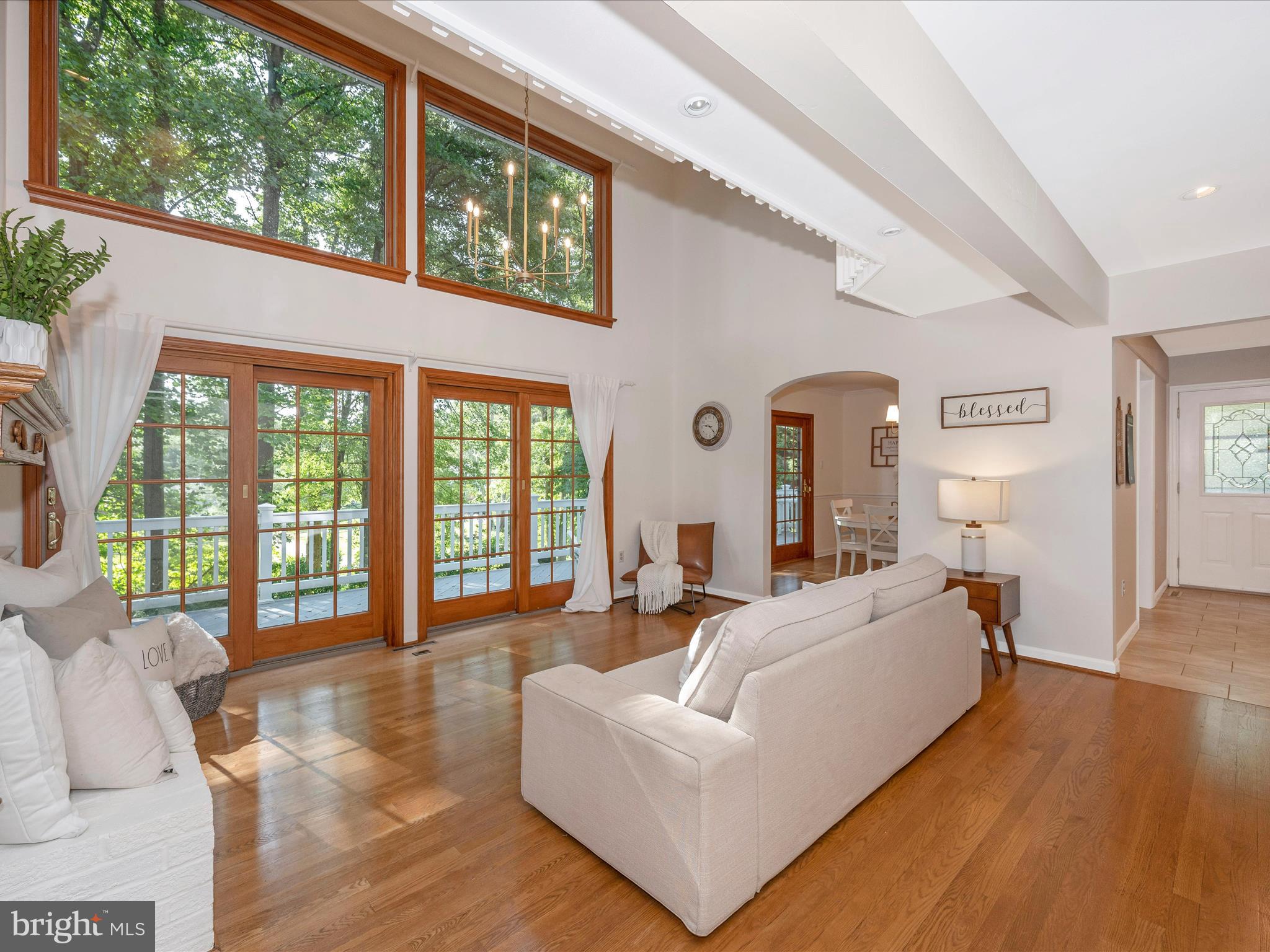 BROCK HALL - Residential