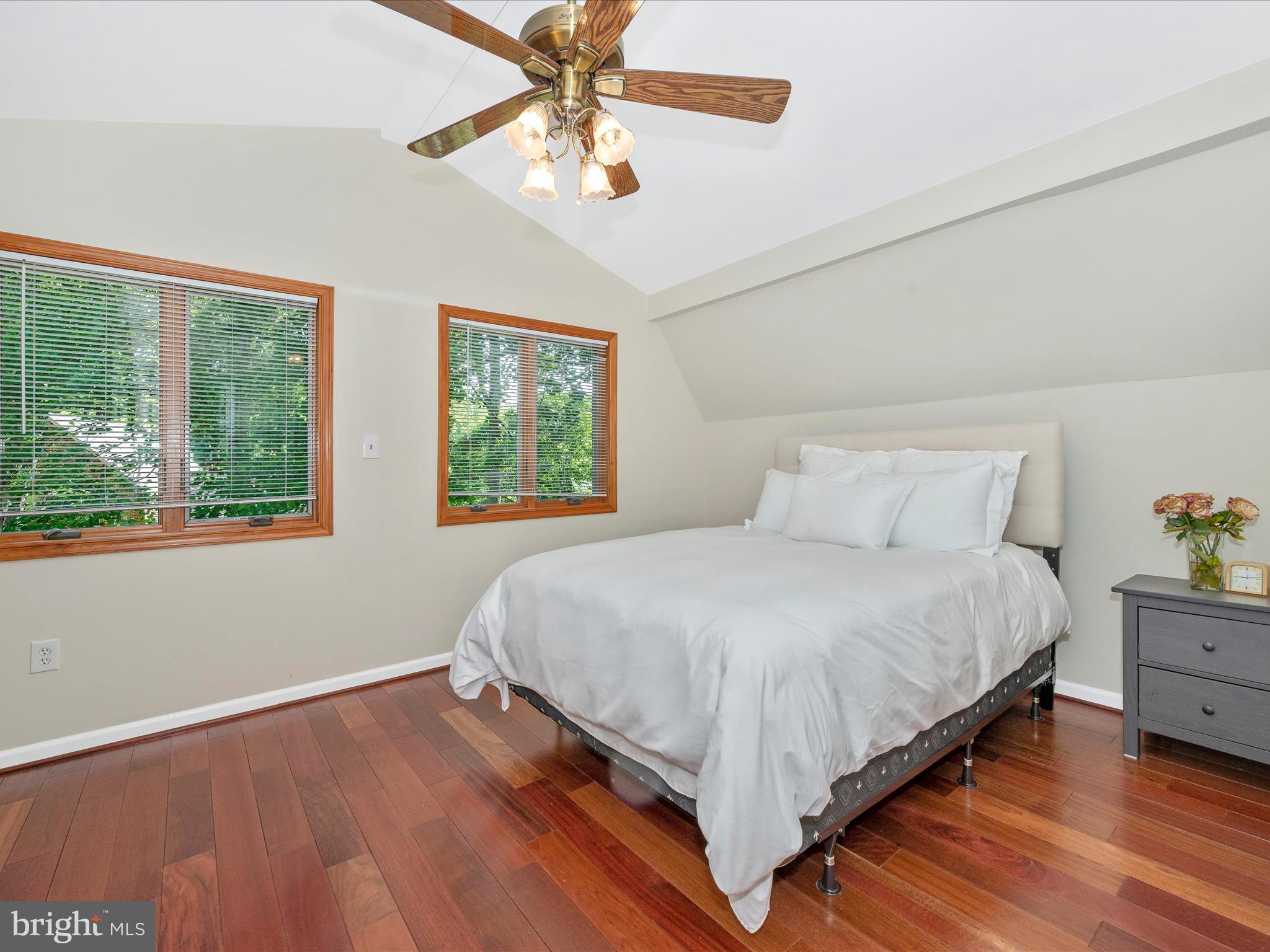 BROCK HALL - Residential