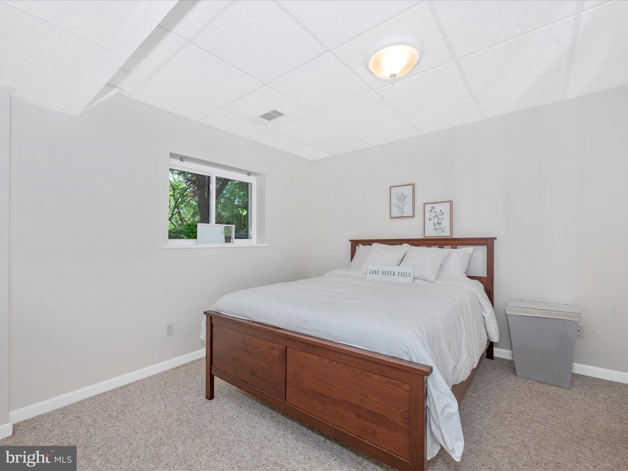 BROCK HALL - Residential