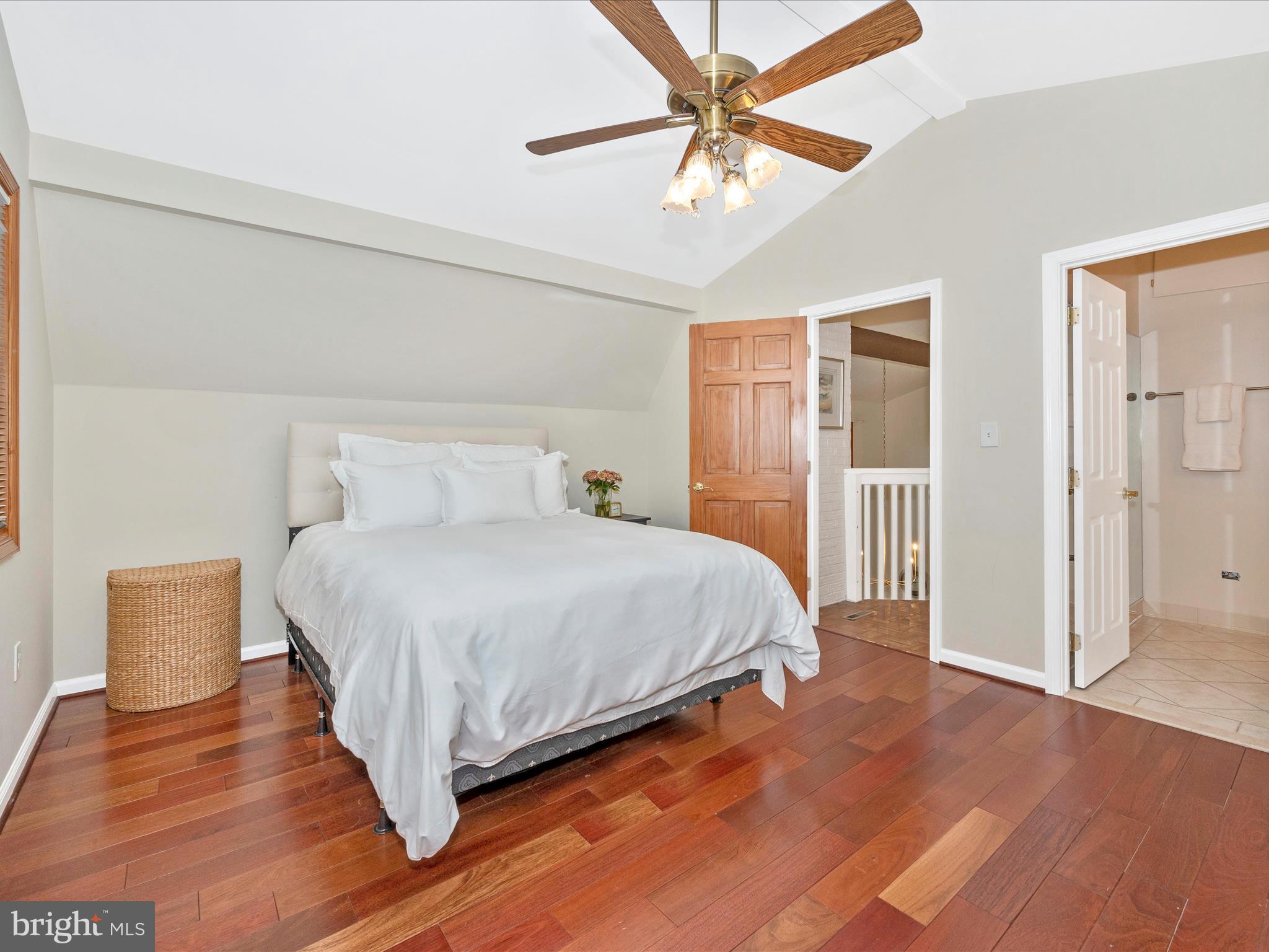 BROCK HALL - Residential