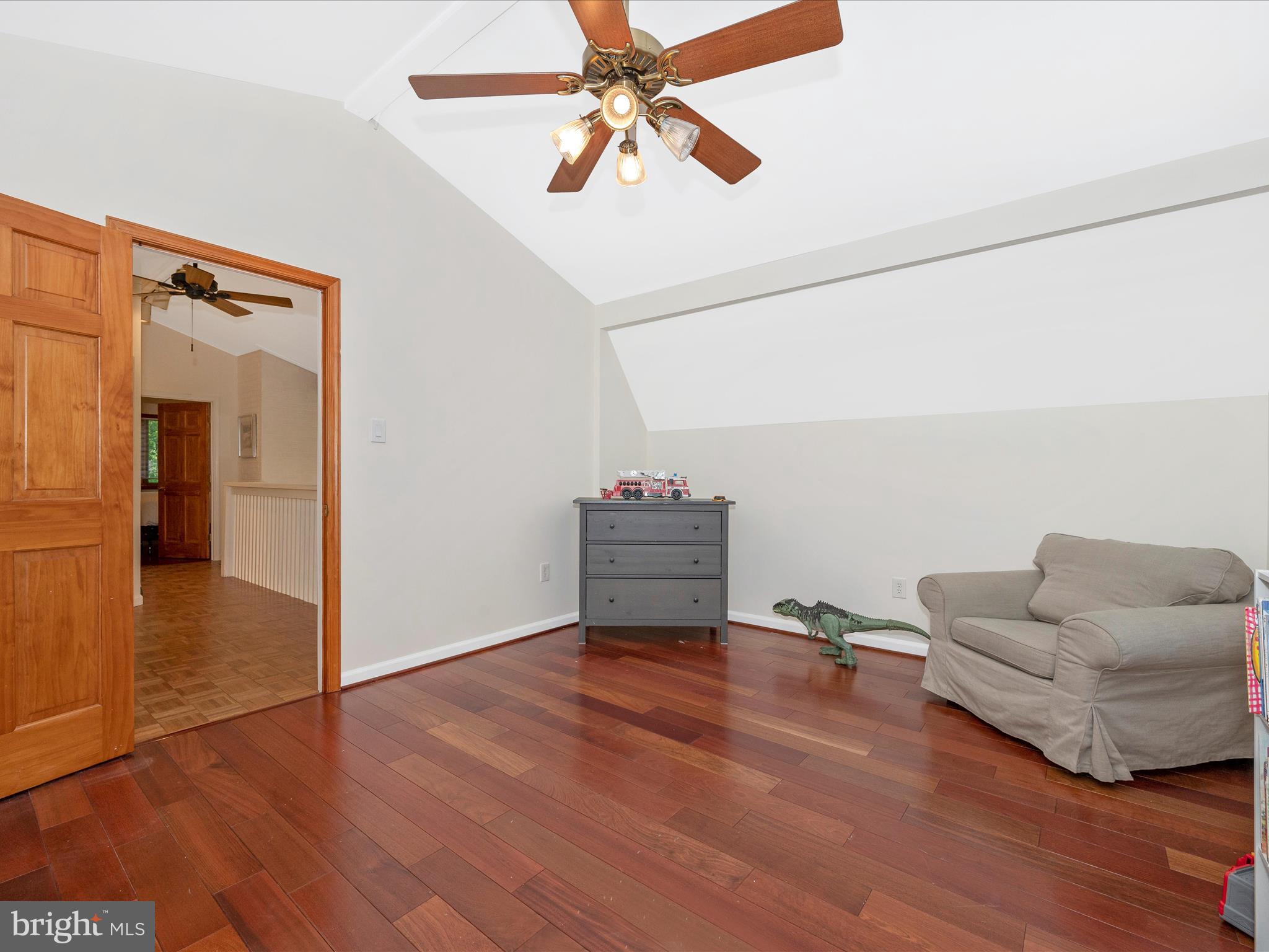 BROCK HALL - Residential