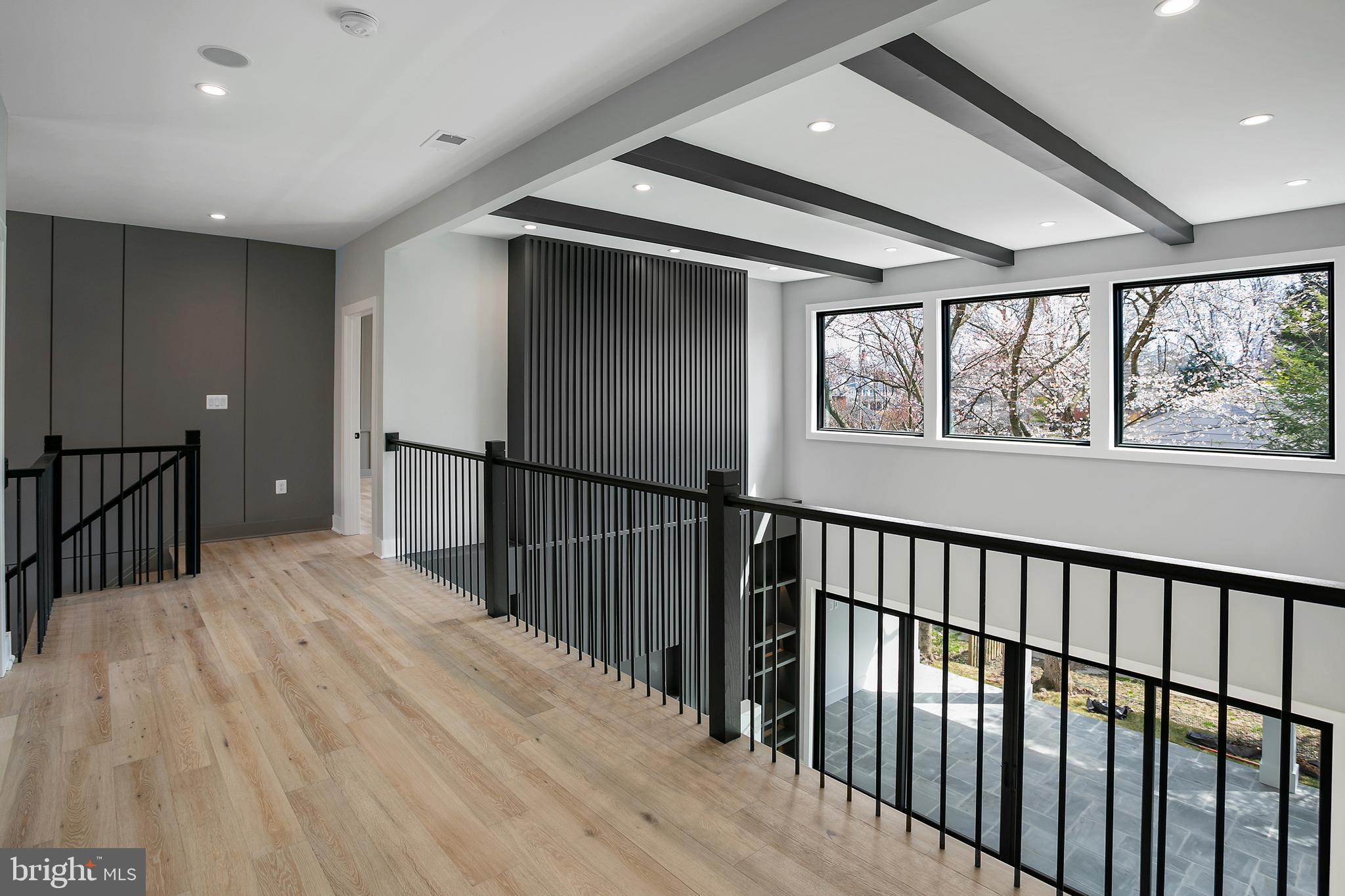 BROYHILLS MCLEAN ESTATES - Residential