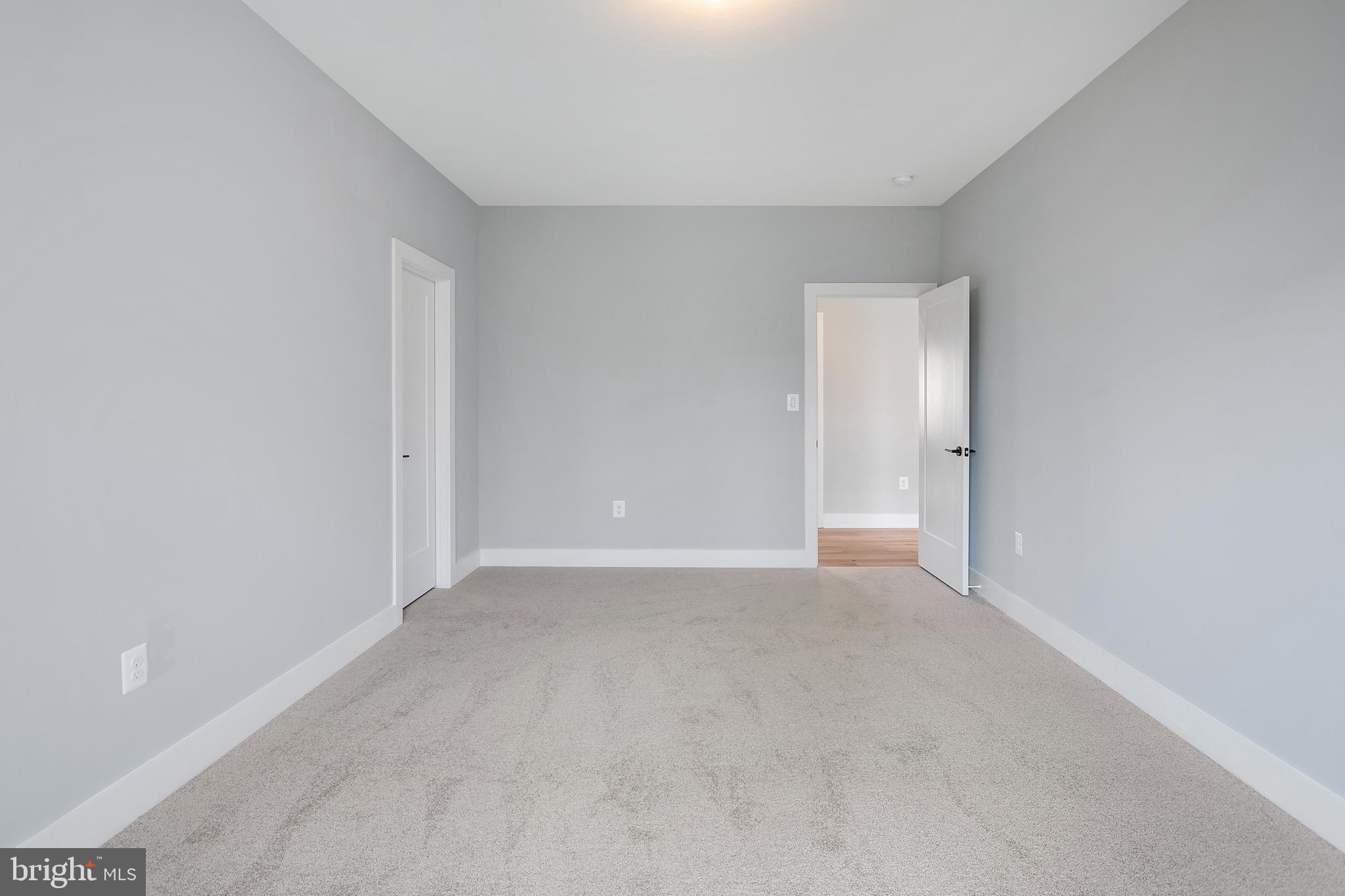 BROYHILLS MCLEAN ESTATES - Residential