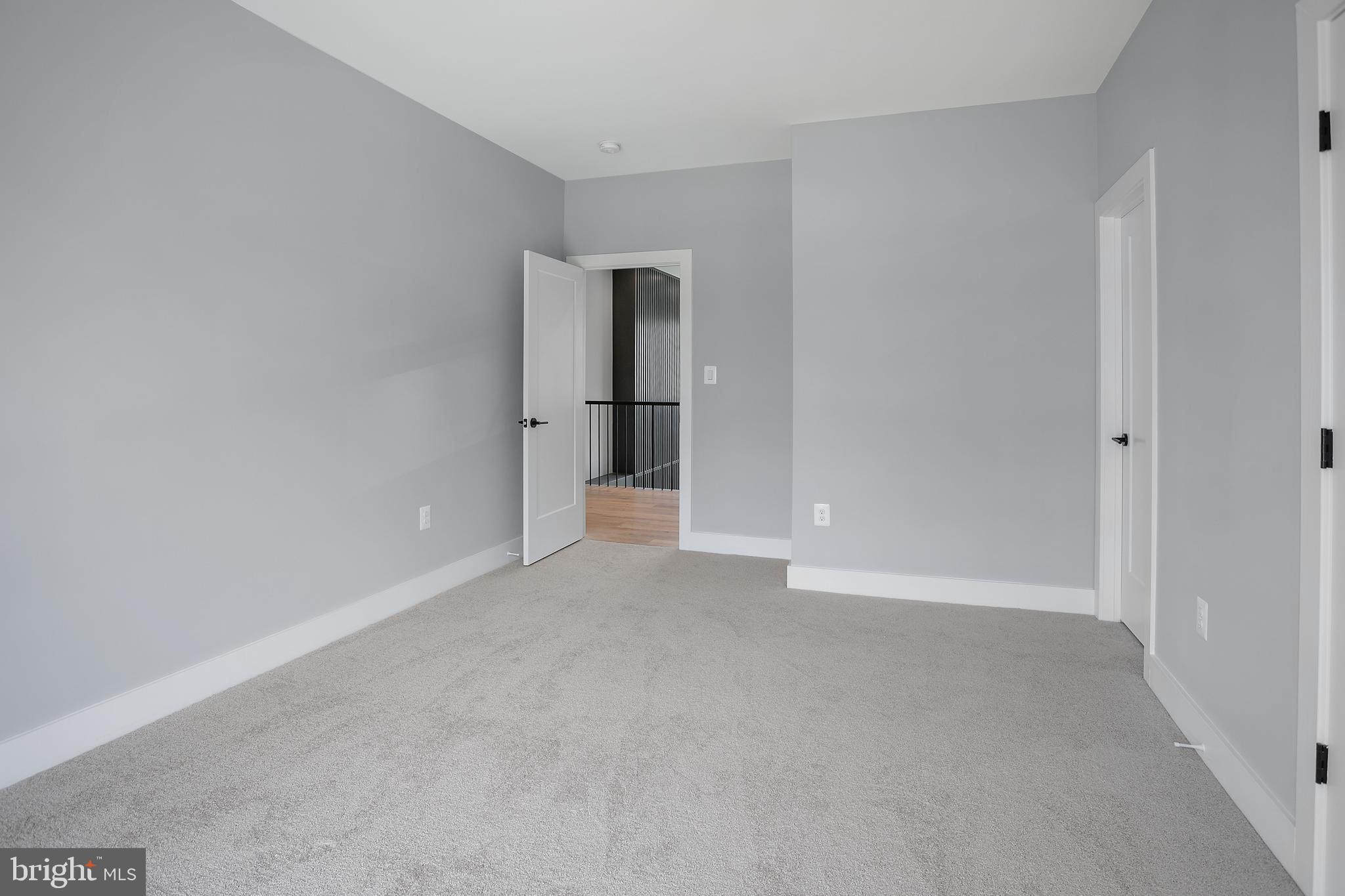 BROYHILLS MCLEAN ESTATES - Residential