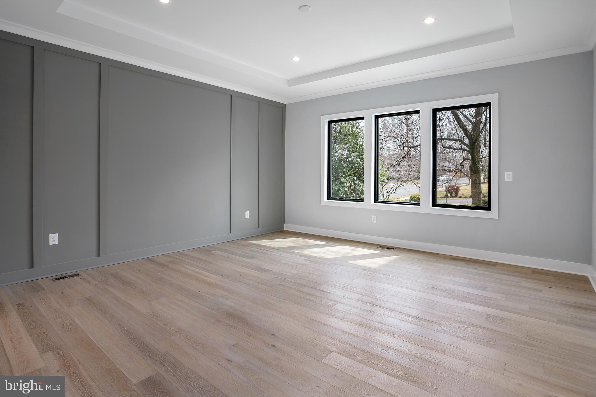 BROYHILLS MCLEAN ESTATES - Residential