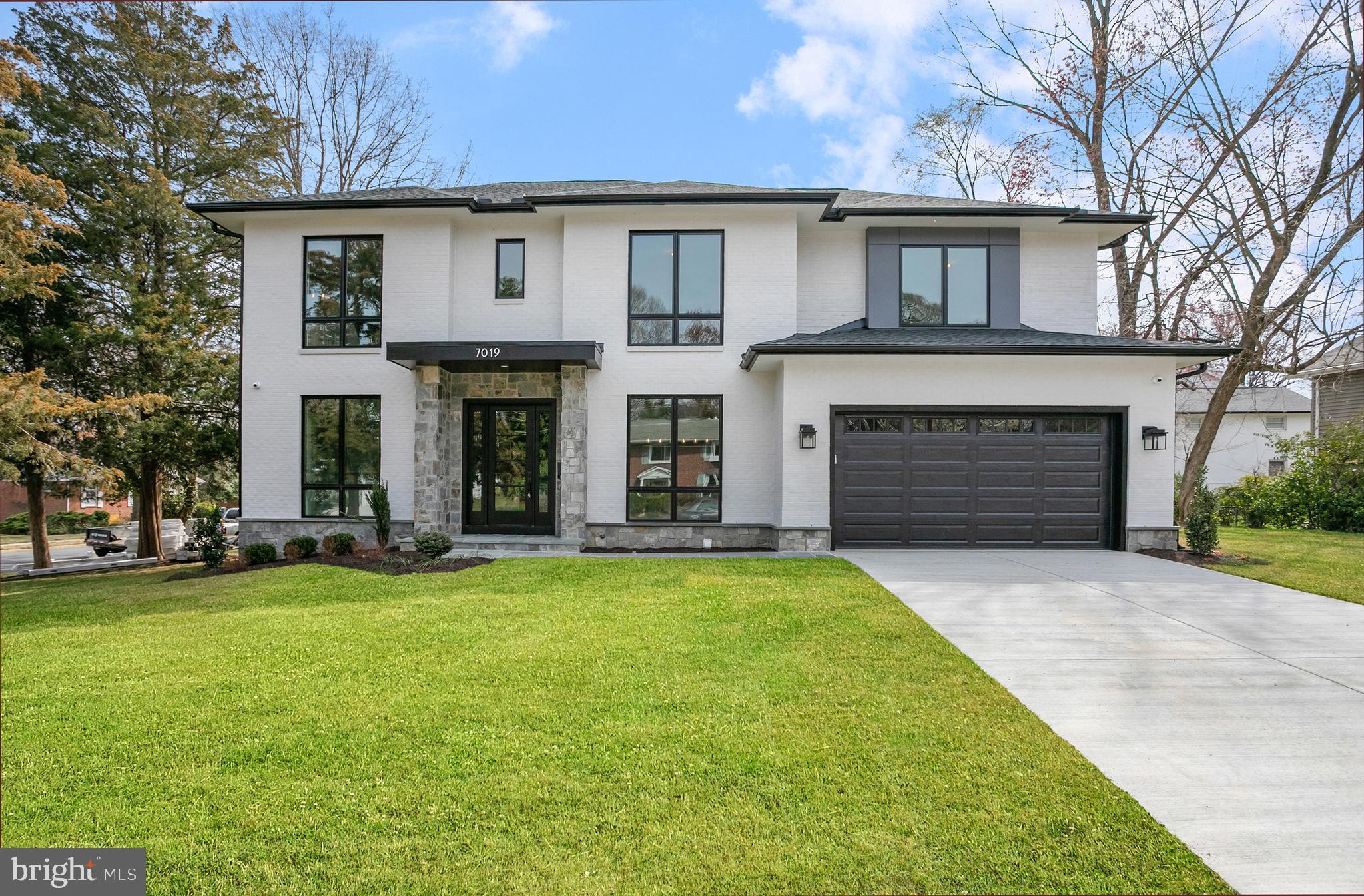 BROYHILLS MCLEAN ESTATES - Residential