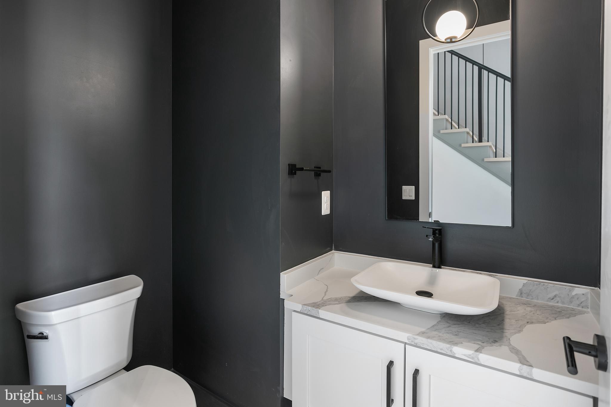 BROYHILLS MCLEAN ESTATES - Residential