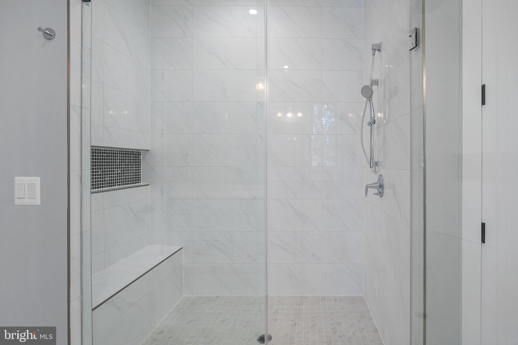 BROYHILLS MCLEAN ESTATES - Residential