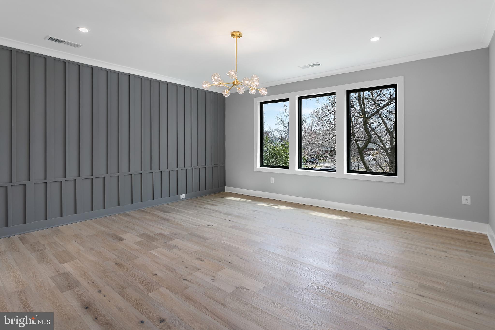 BROYHILLS MCLEAN ESTATES - Residential