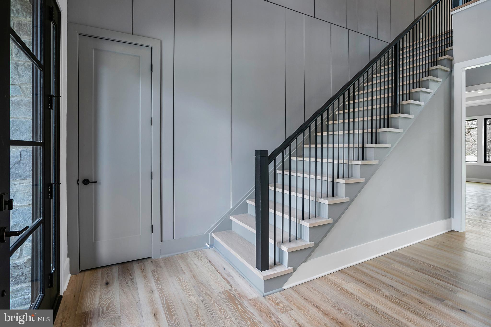 BROYHILLS MCLEAN ESTATES - Residential