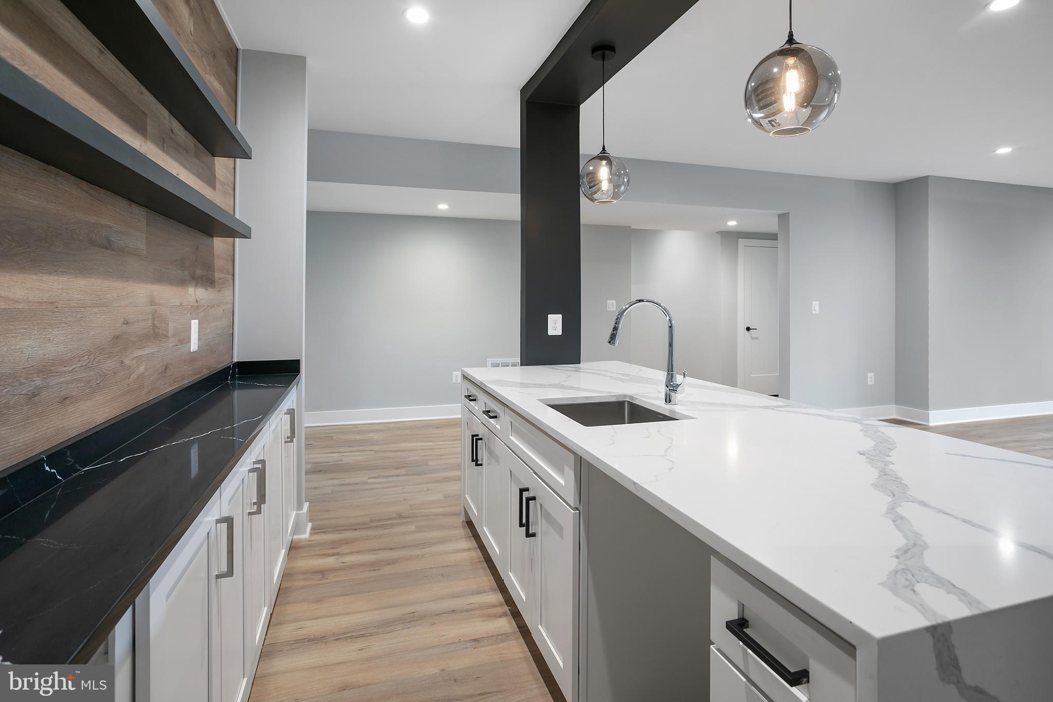 BROYHILLS MCLEAN ESTATES - Residential