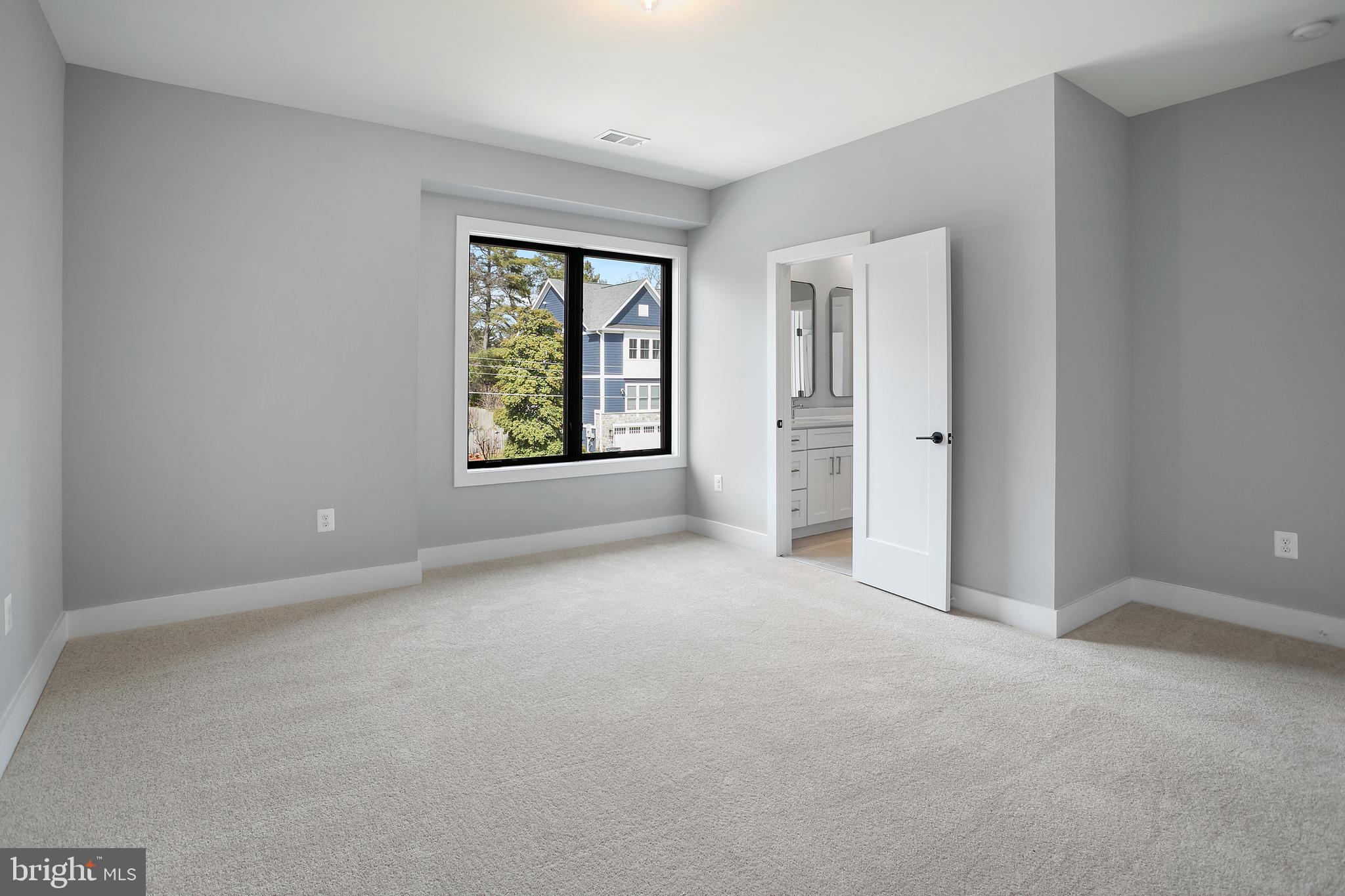 BROYHILLS MCLEAN ESTATES - Residential