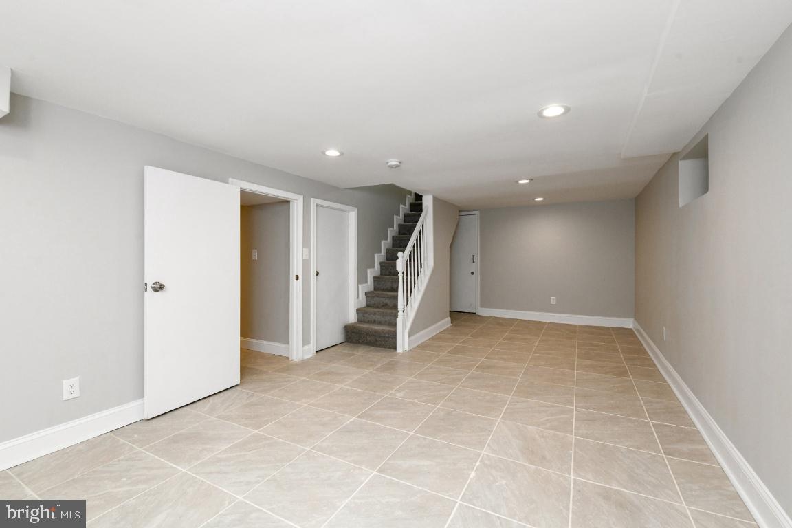 GARRISON - Residential