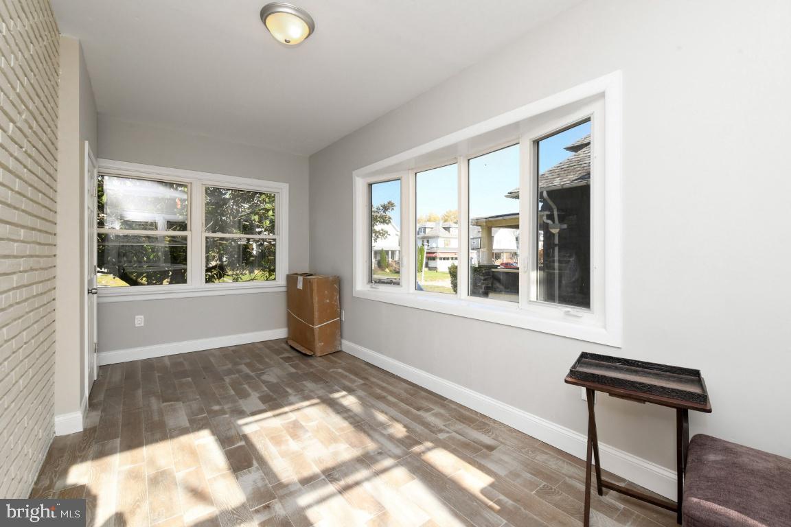 GARRISON - Residential