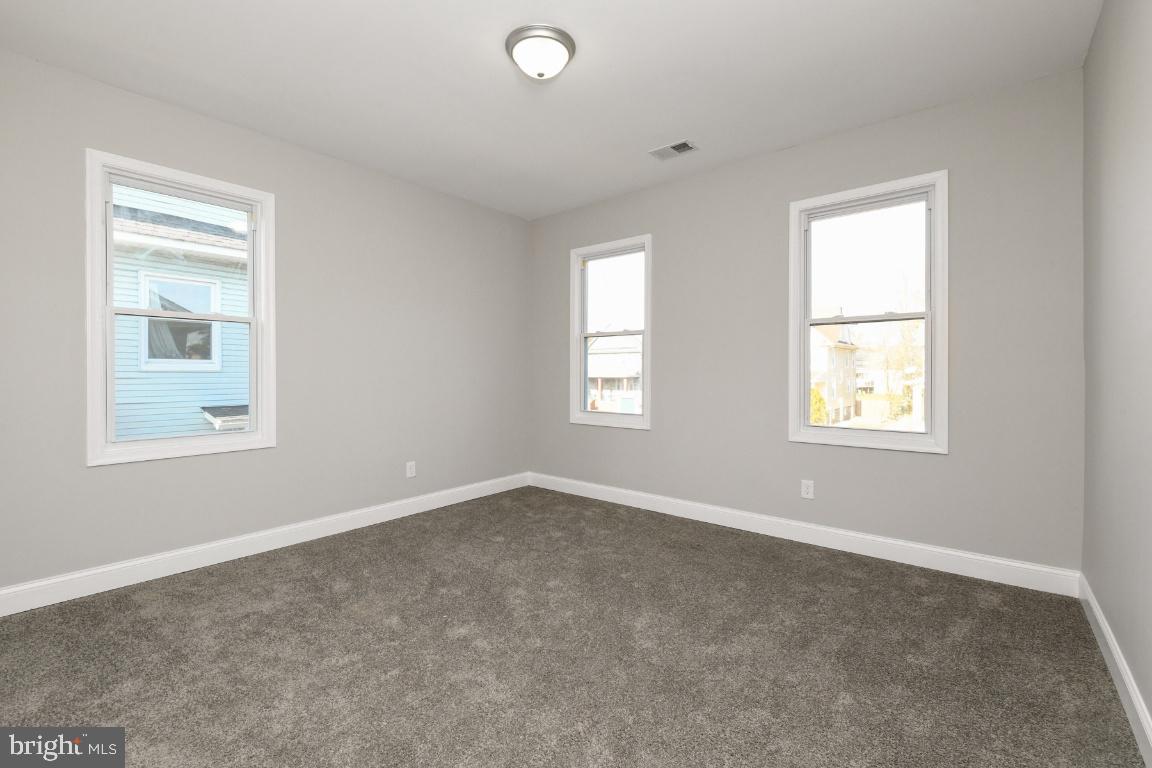 GARRISON - Residential