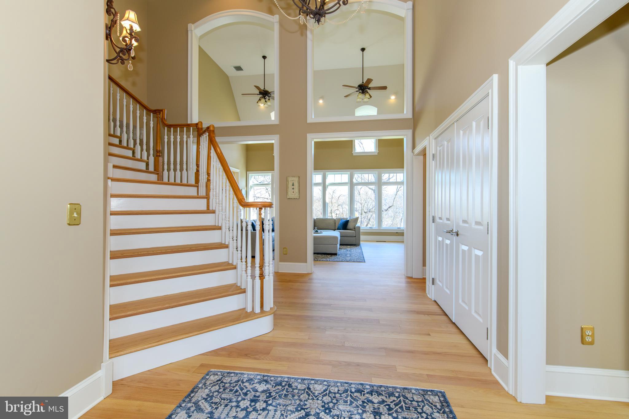 SADDLE RIDGE - Residential