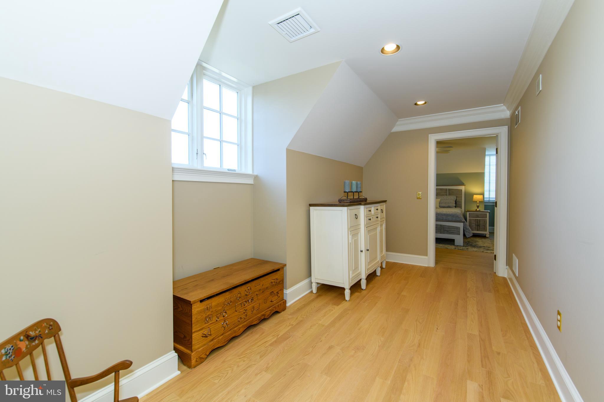 SADDLE RIDGE - Residential