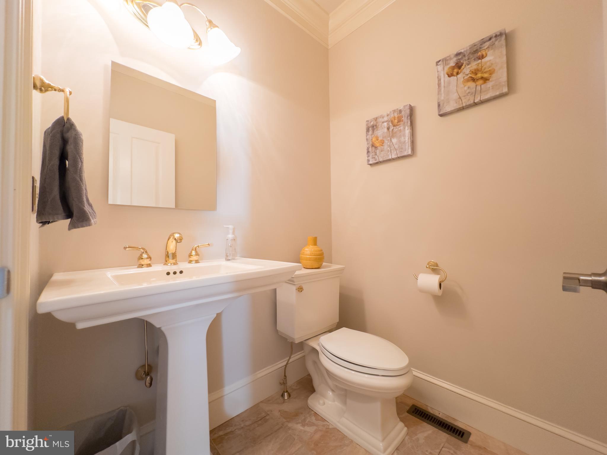 SADDLE RIDGE - Residential