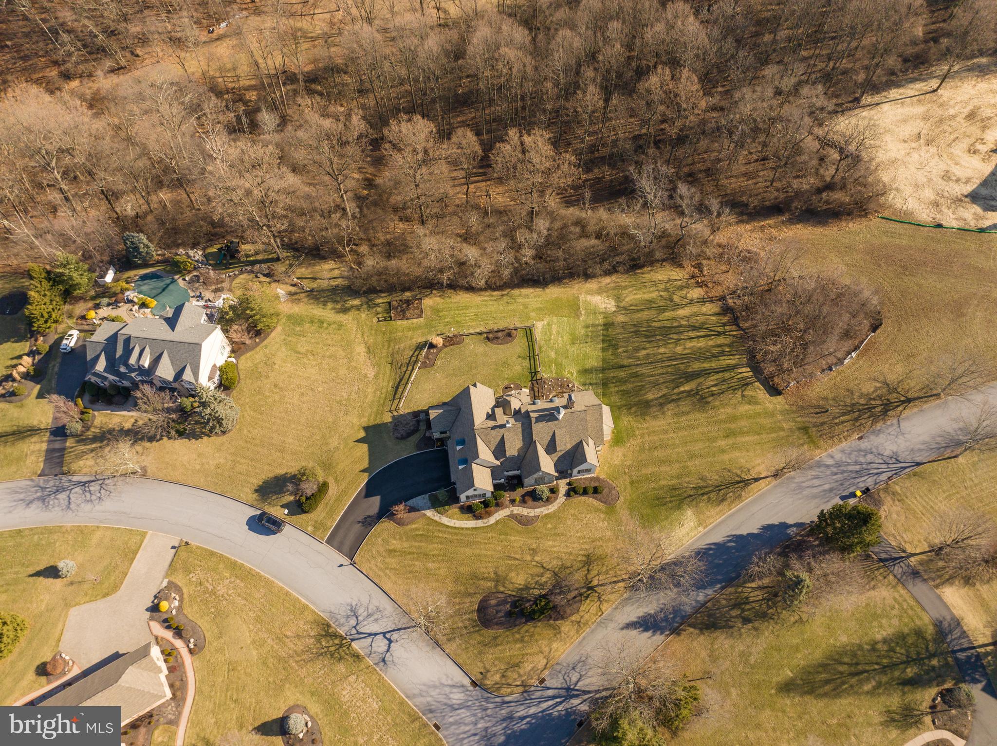 SADDLE RIDGE - Residential