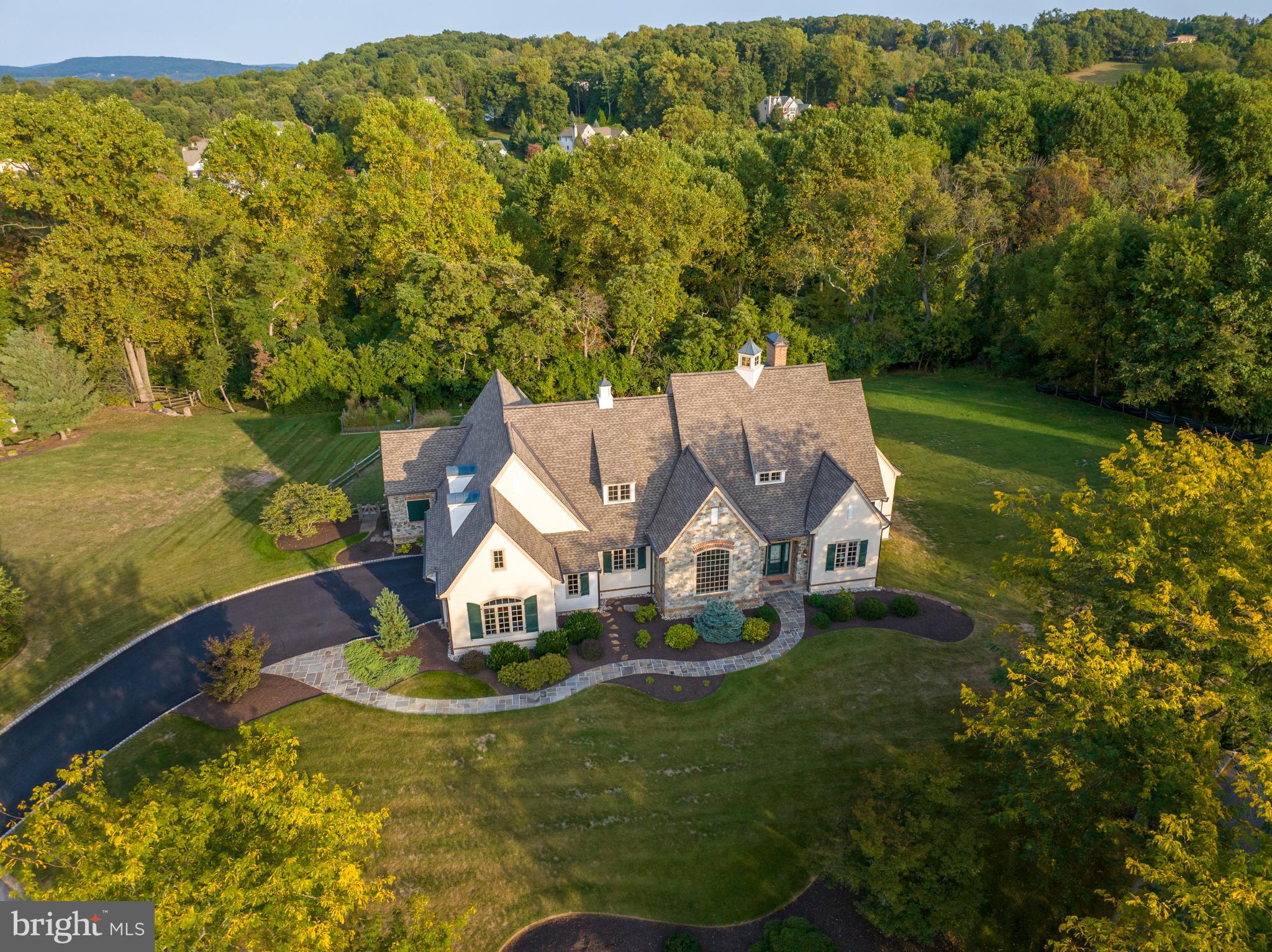 SADDLE RIDGE - Residential