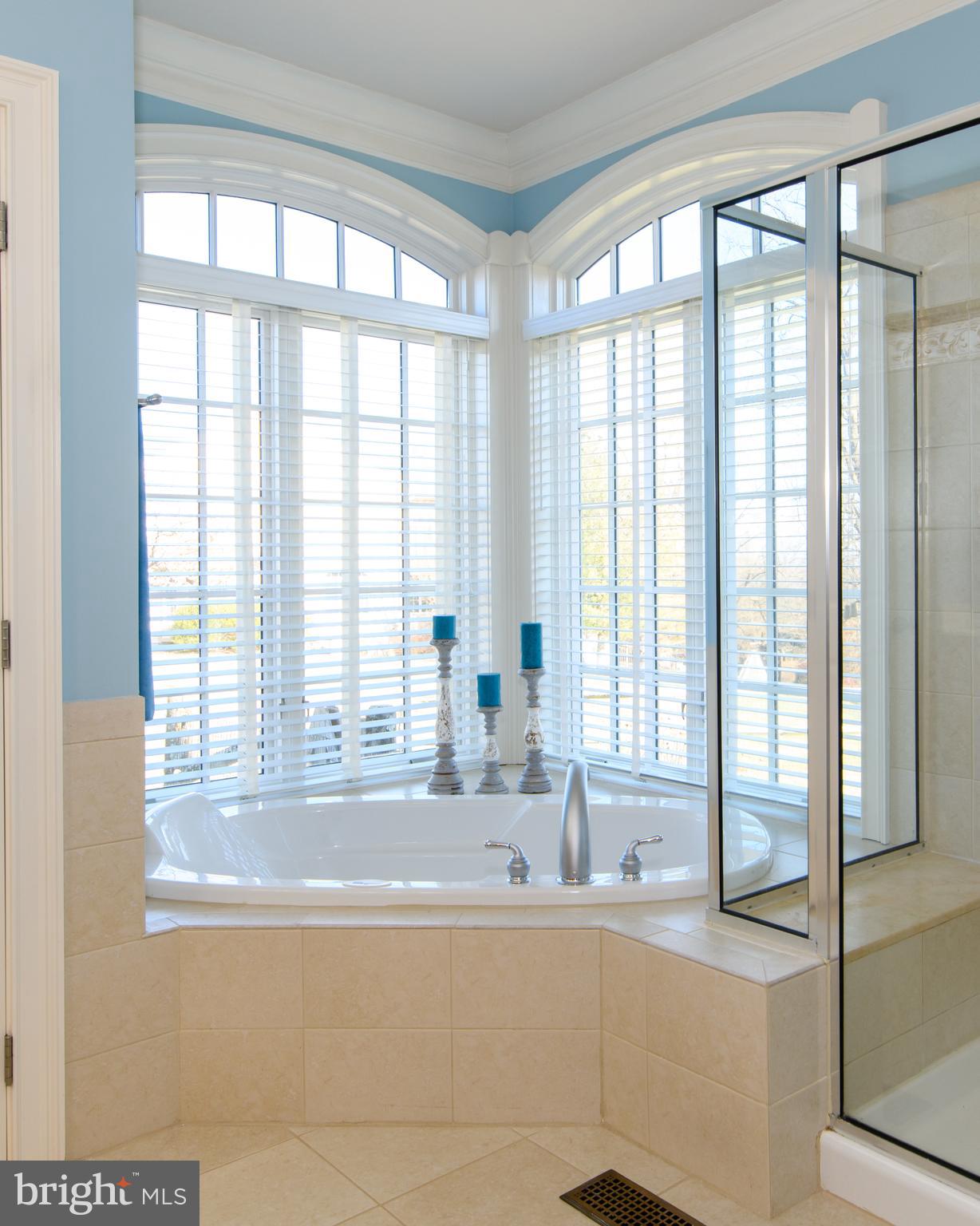 SADDLE RIDGE - Residential