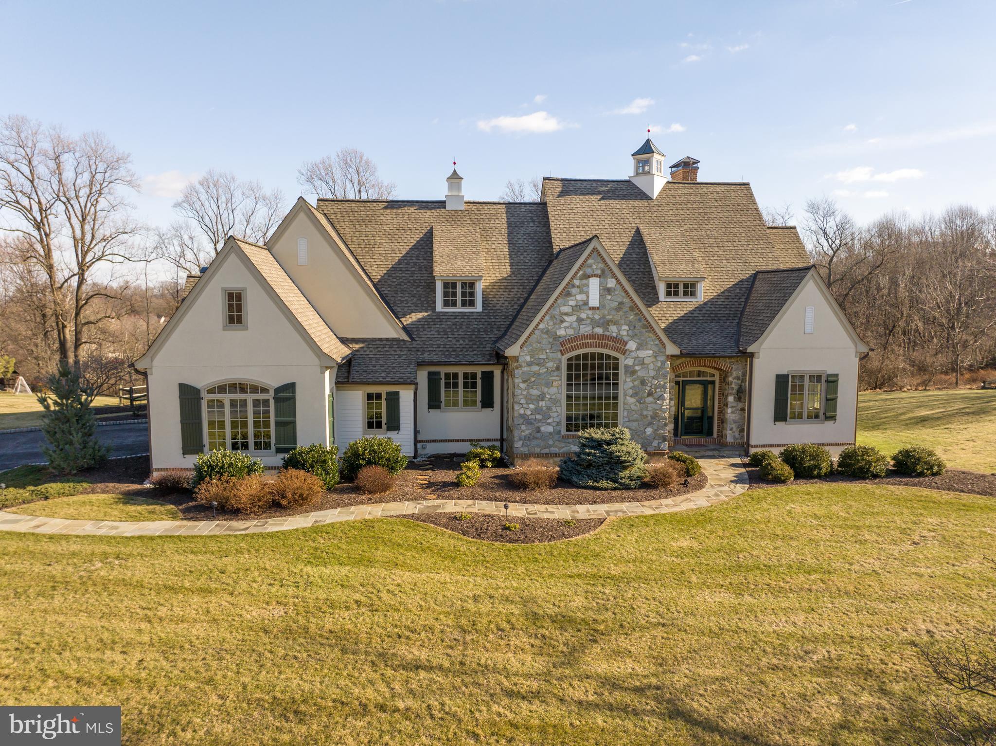 SADDLE RIDGE - Residential