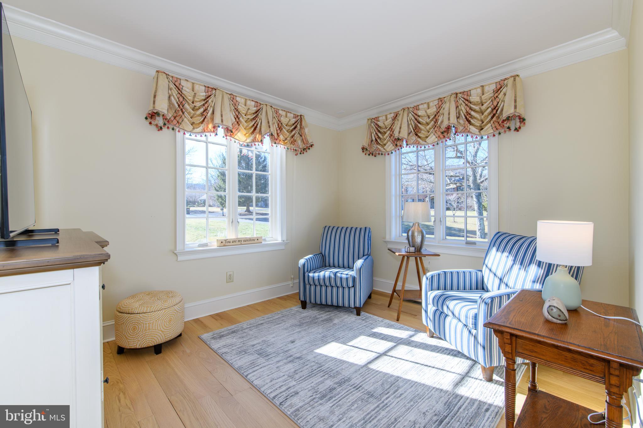 SADDLE RIDGE - Residential