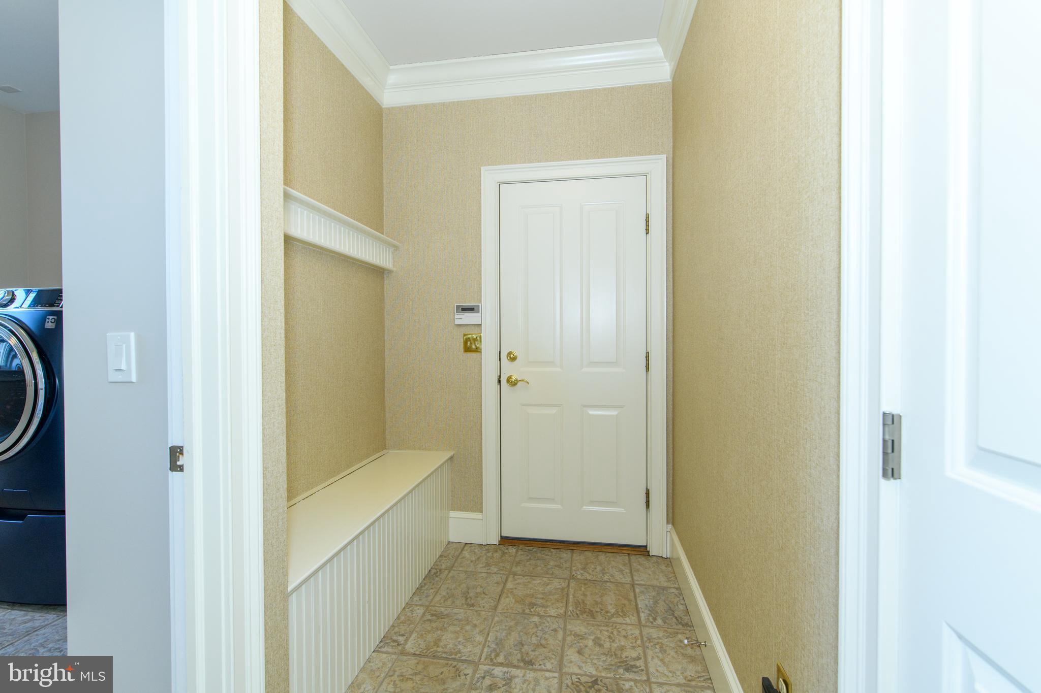 SADDLE RIDGE - Residential