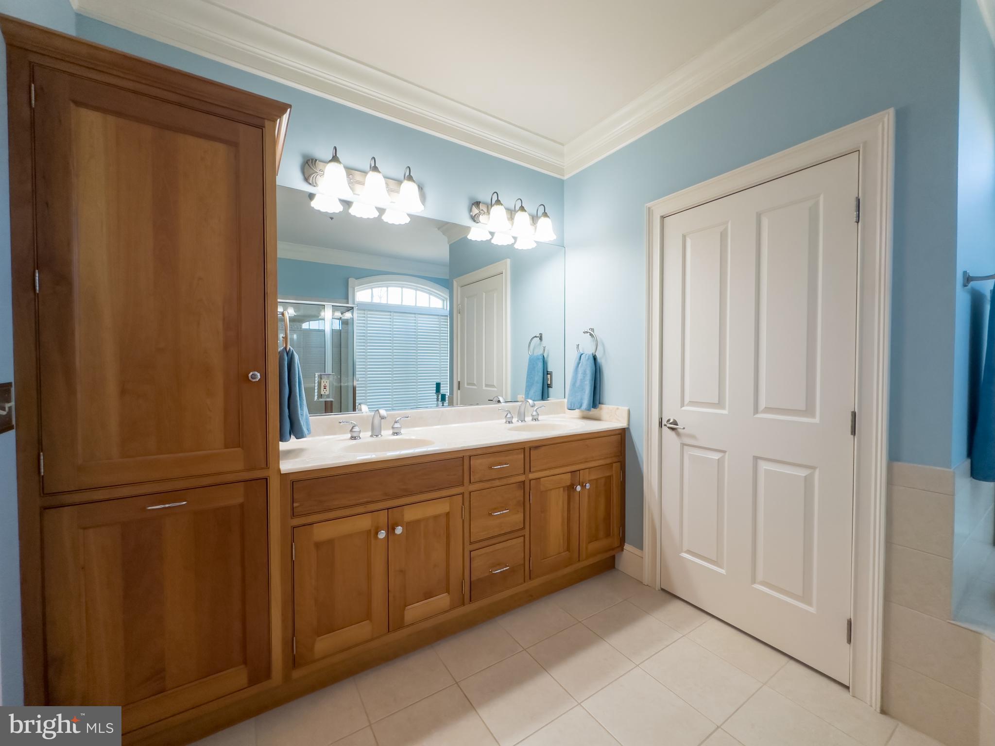 SADDLE RIDGE - Residential