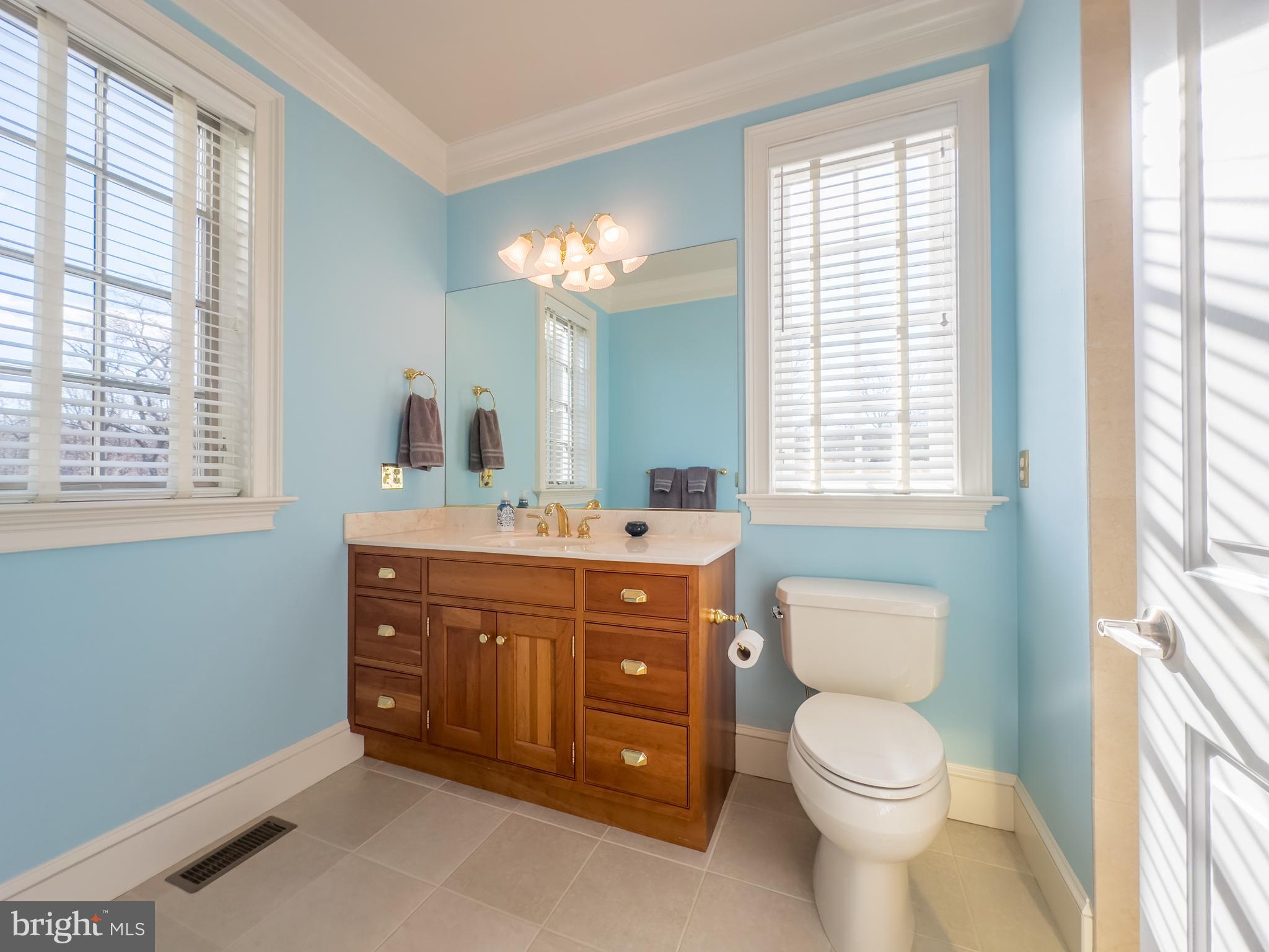 SADDLE RIDGE - Residential