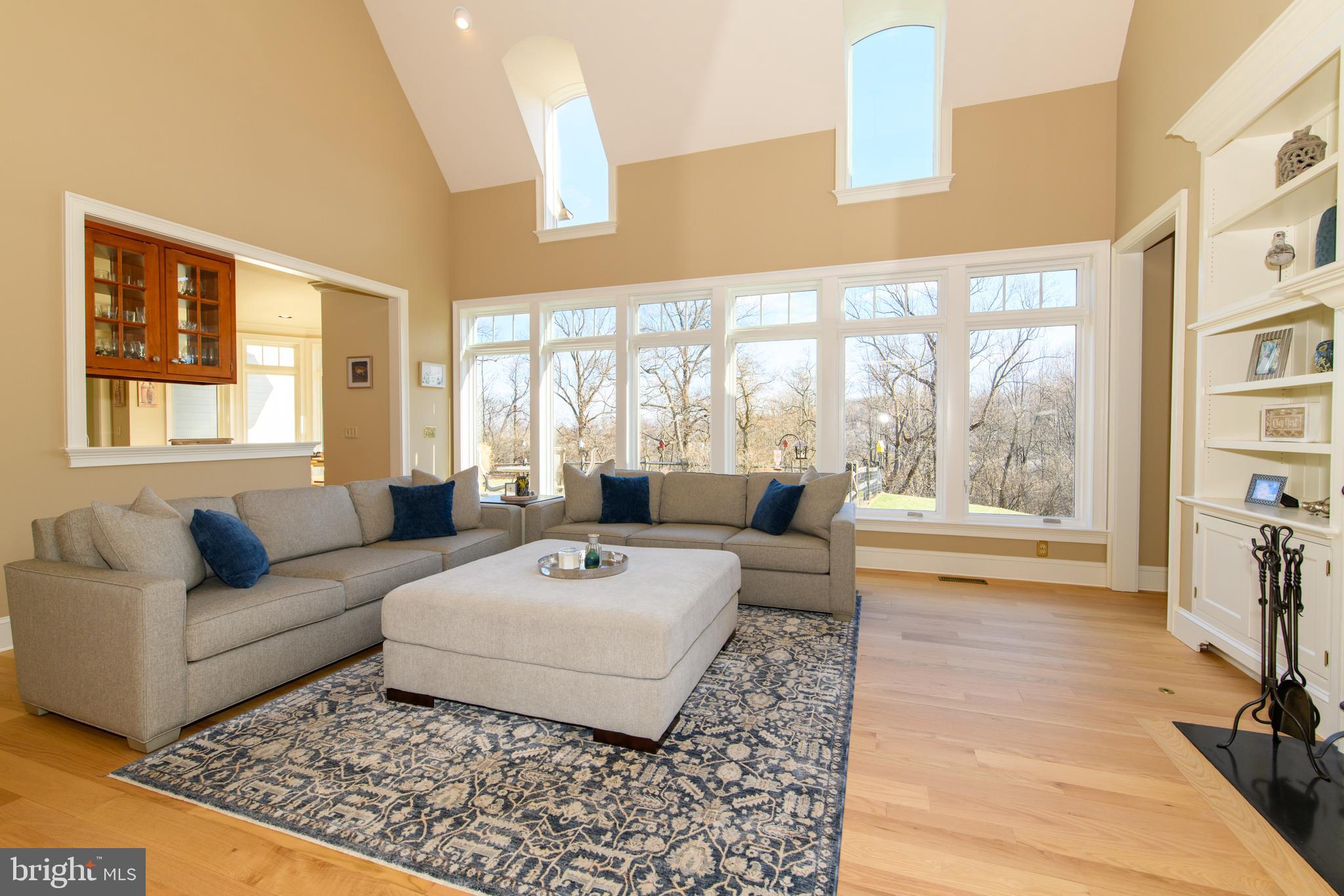 SADDLE RIDGE - Residential