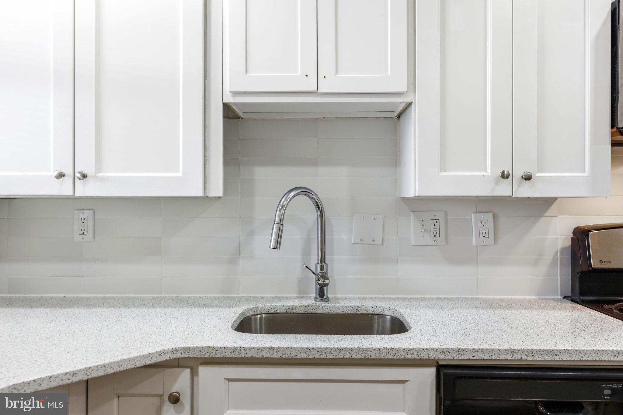 MILL HILL - Residential