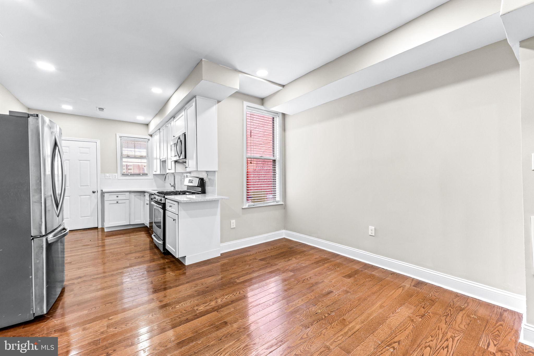 MILL HILL - Residential