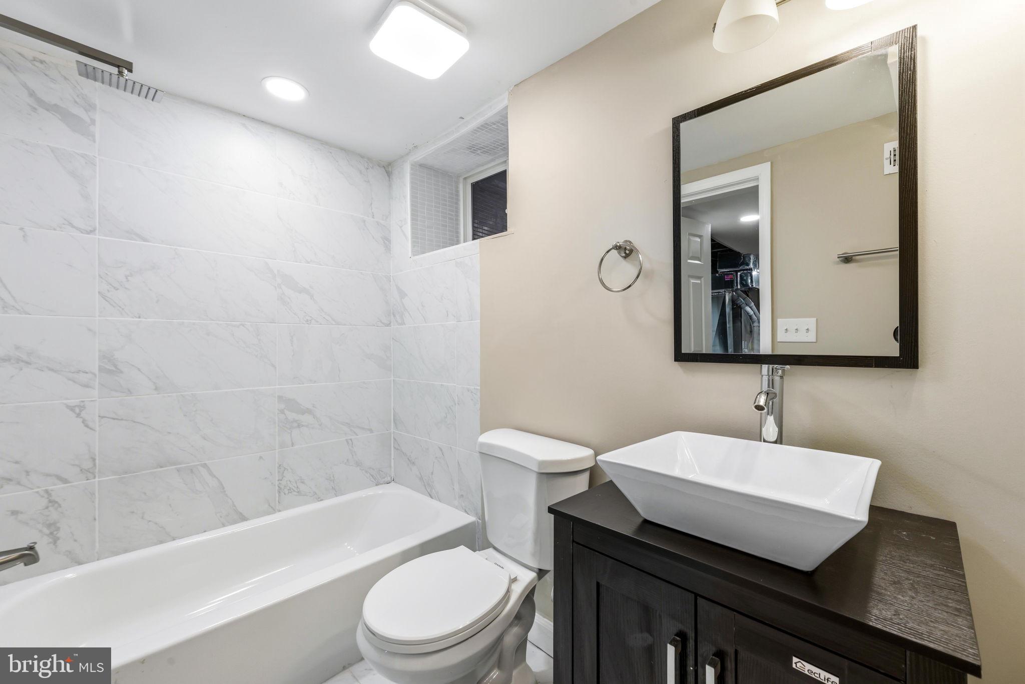 MILL HILL - Residential