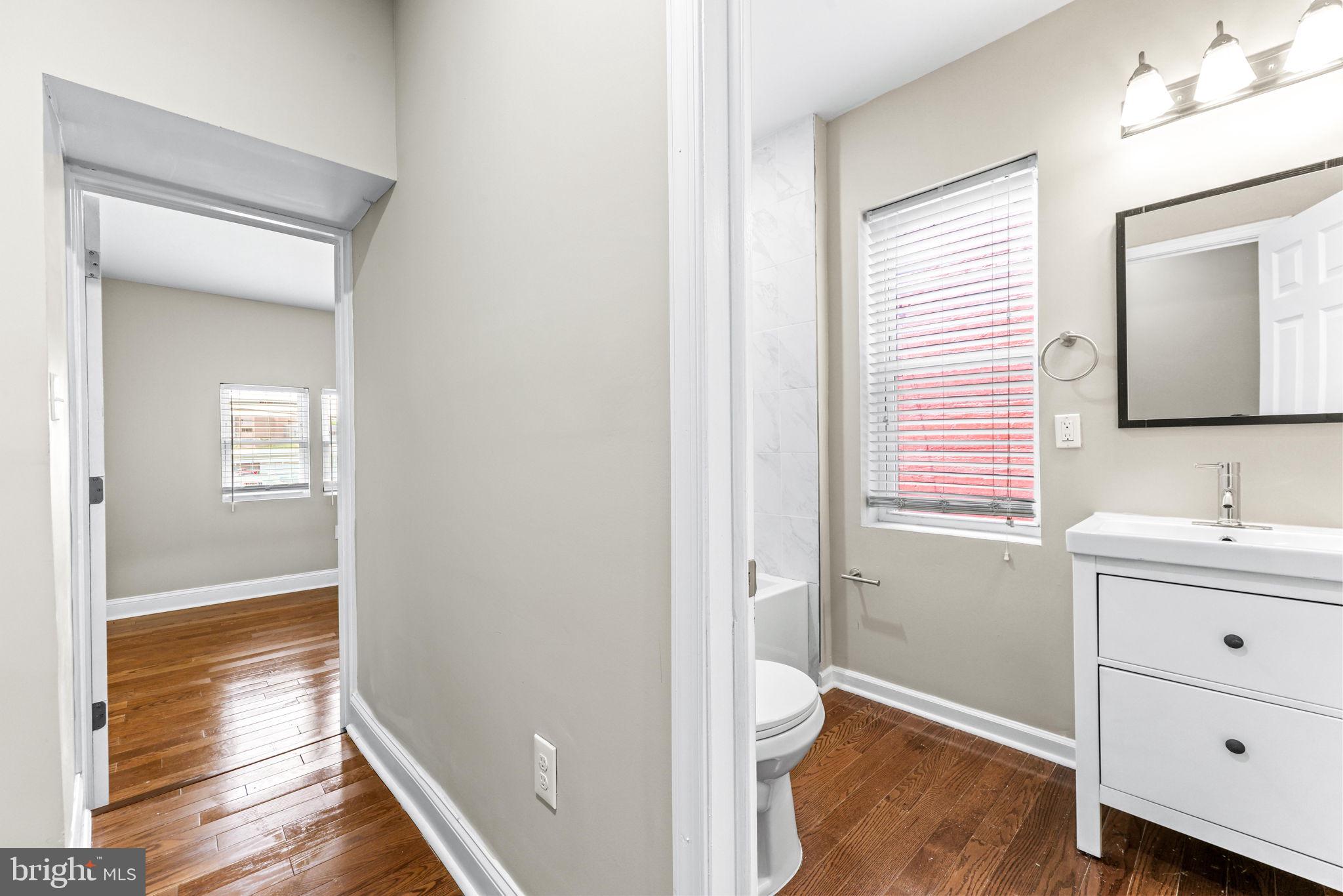 MILL HILL - Residential