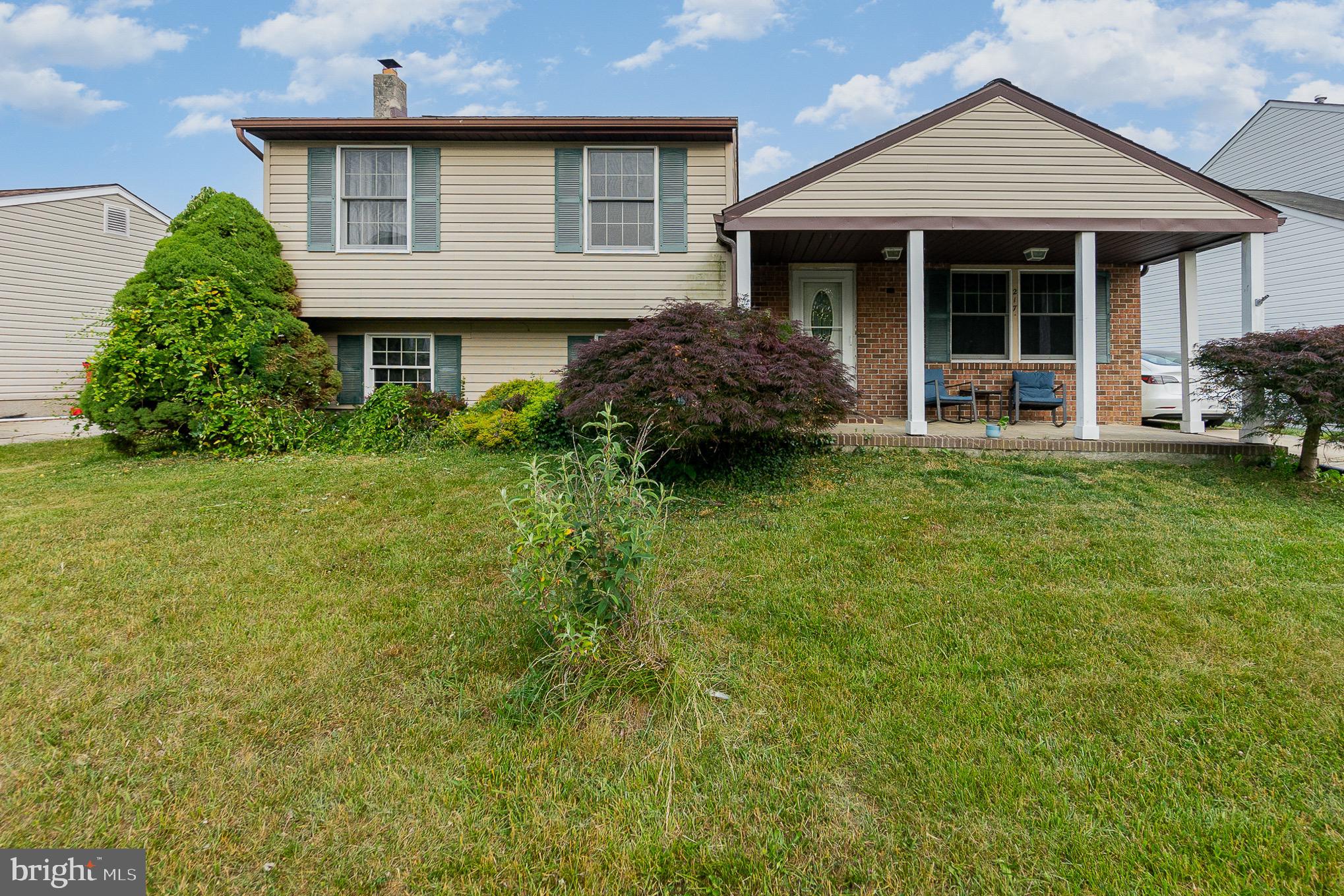 BRITTANY QUARTERS - Residential