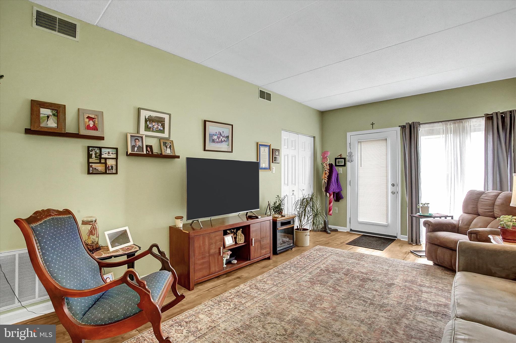 505 CHERRINGTON DRIVE