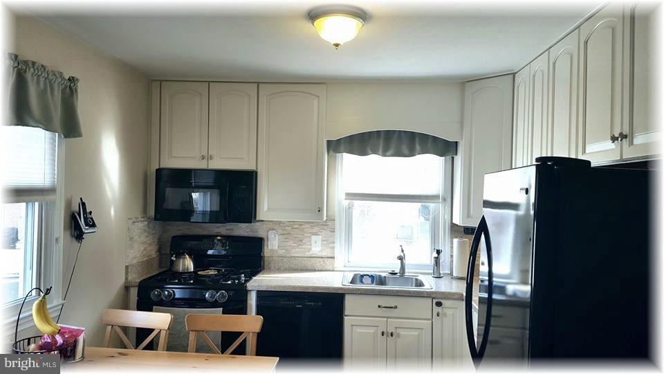 PARKVILLE HEIGHTS - Residential