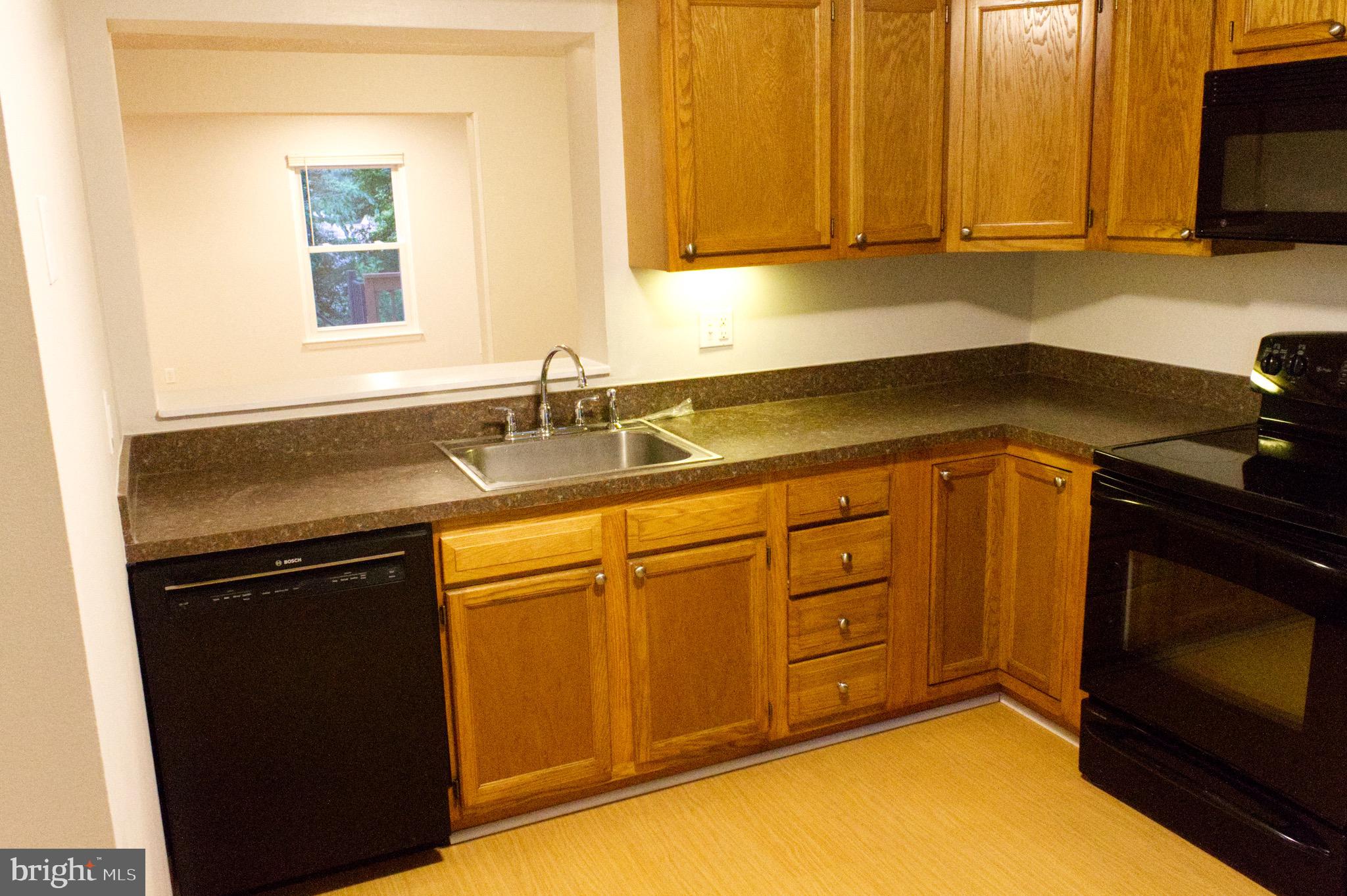 OAKMONT - Residential Lease