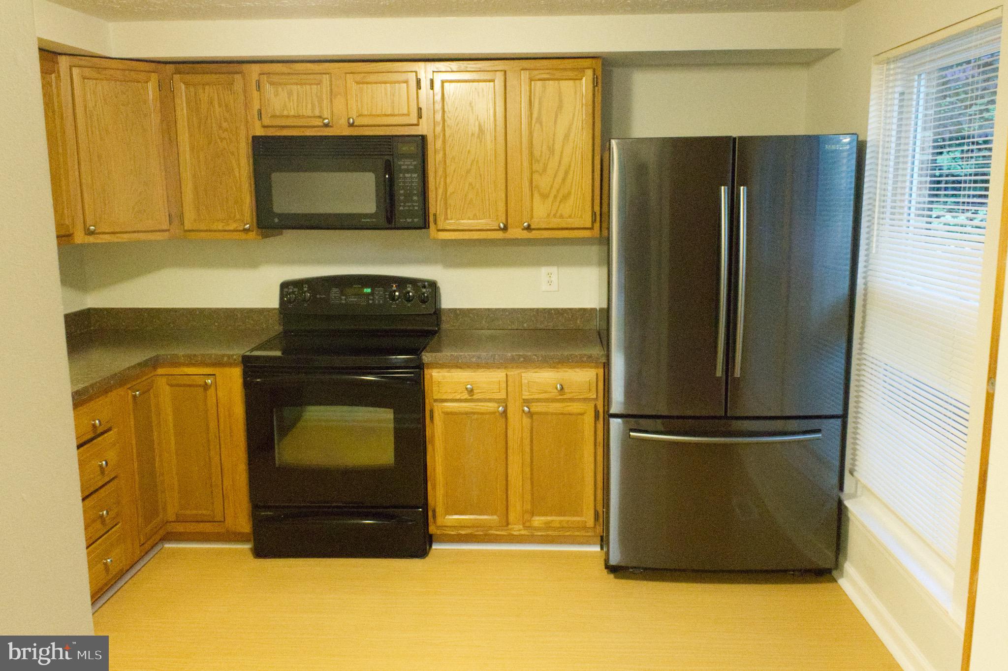 OAKMONT - Residential Lease