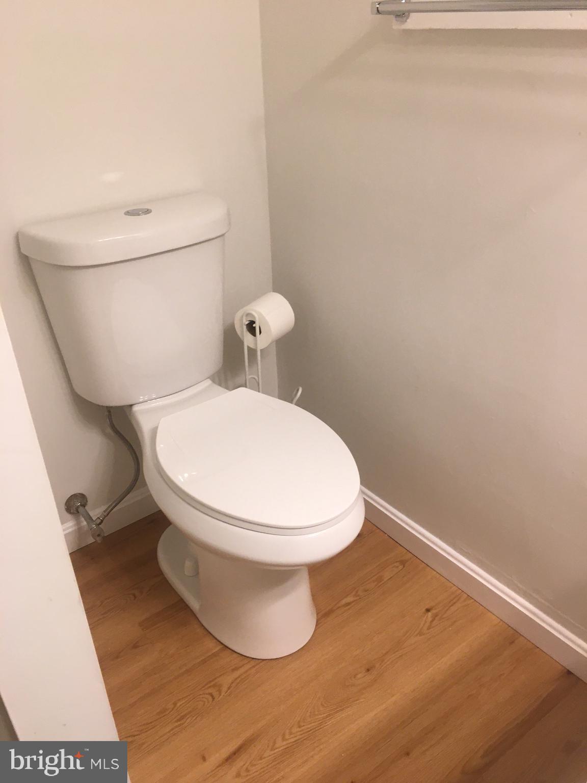 OAKMONT - Residential Lease