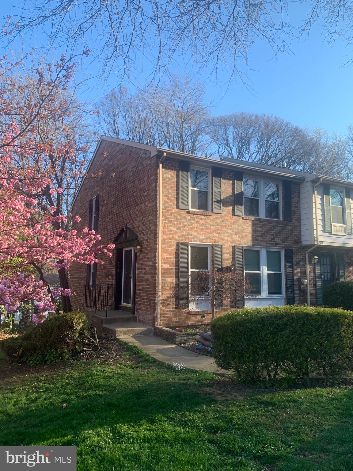 OAKMONT - Residential Lease