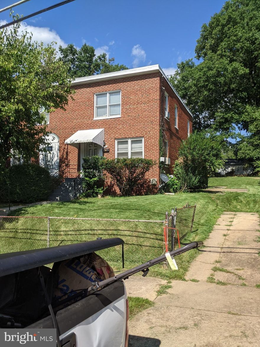 Nice affordable Rental close to everything.. Owner seek Good Credit history 650 minimum please , and acceptable recent  rental history.. Three Finished levels of space . Please remove shoe Brand New Flooring thru out.. NO PETS...